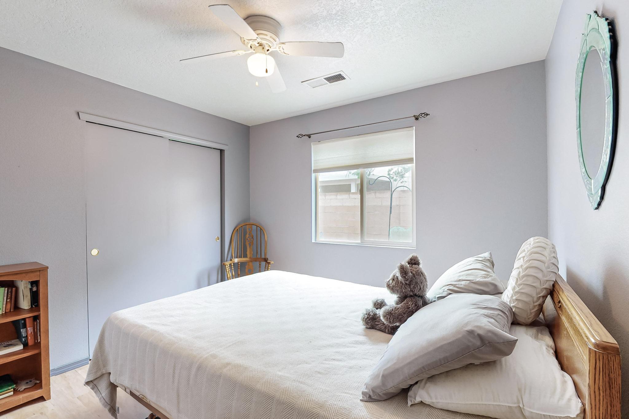 7200 Villa Tulipan NE