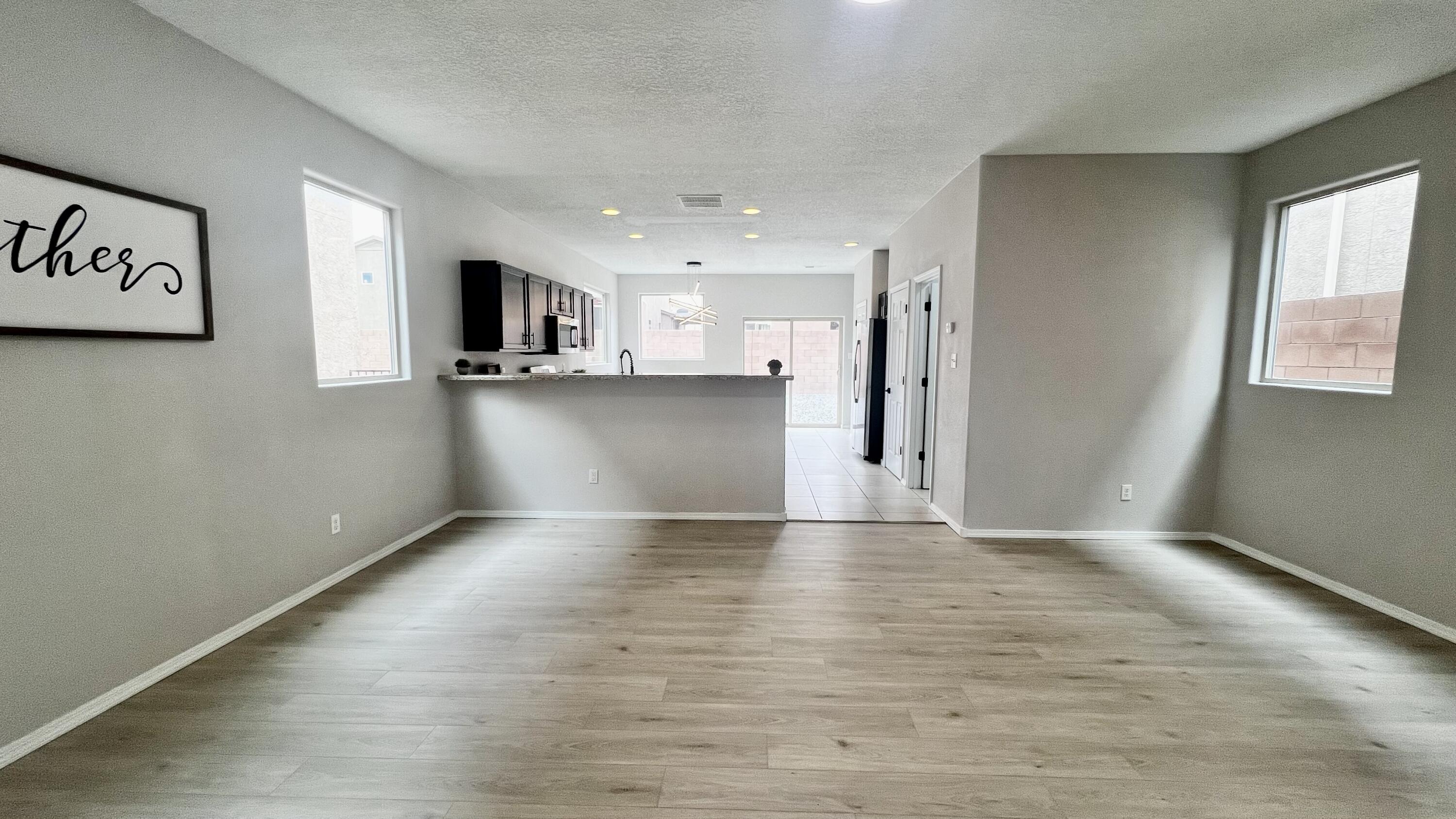 10632 Megafauna Road SW