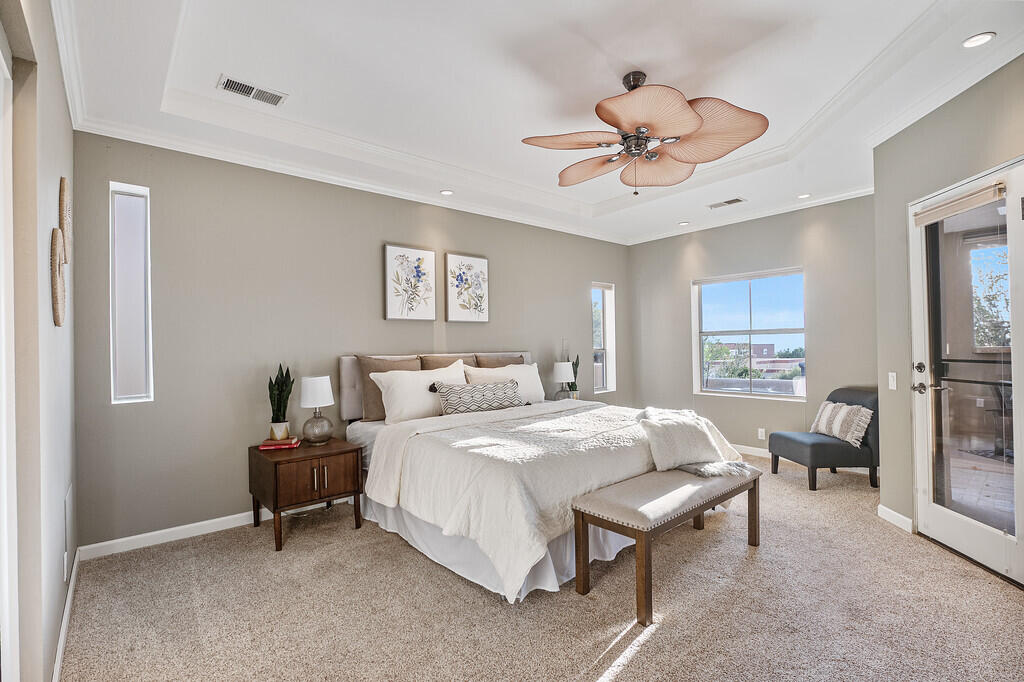 12909 Chitalpa Place NE