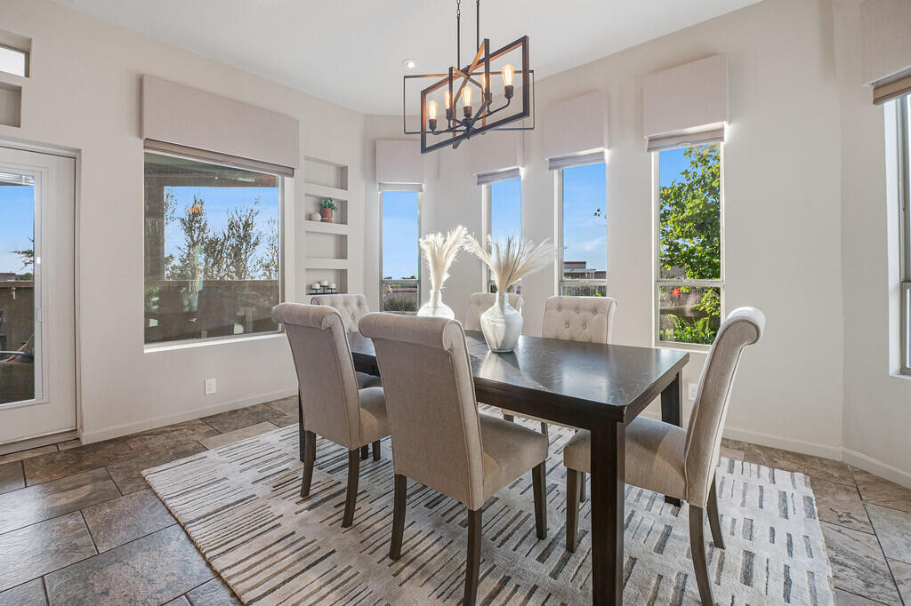 12909 Chitalpa Place NE