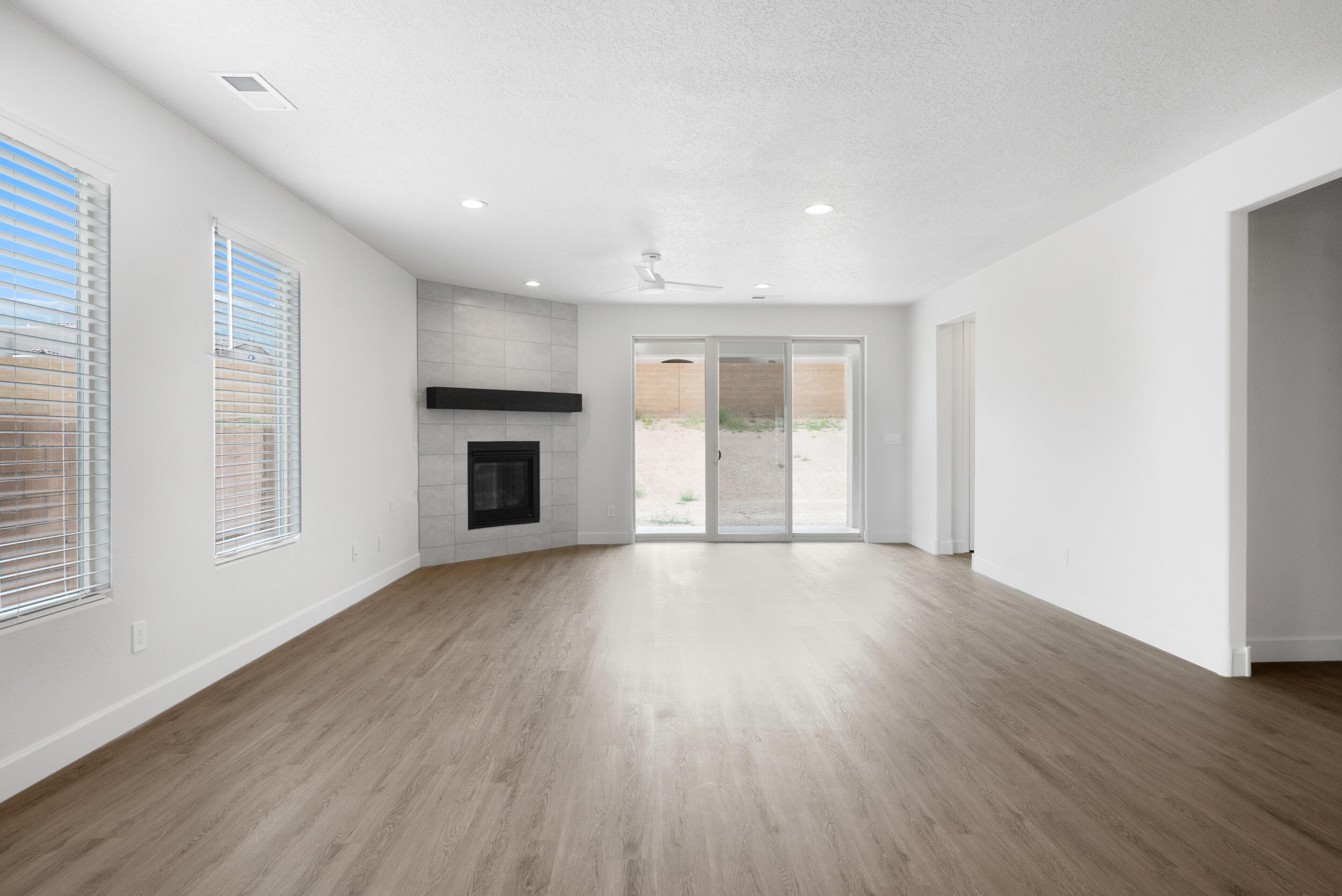 9818 Desert Lark Place NE