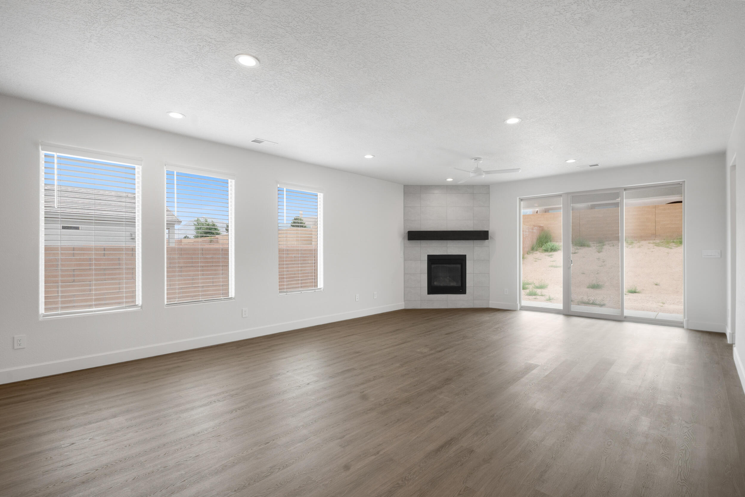 9818 Desert Lark Place NE