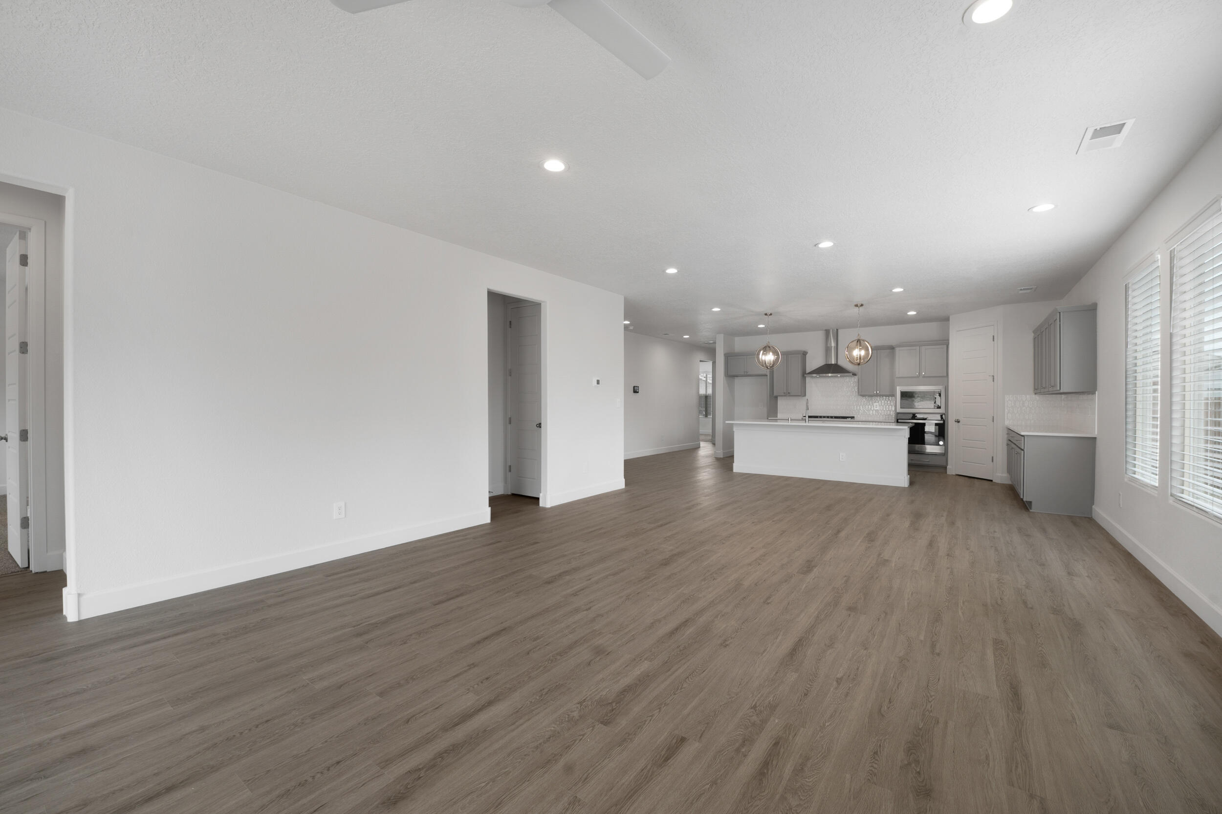 9818 Desert Lark Place NE