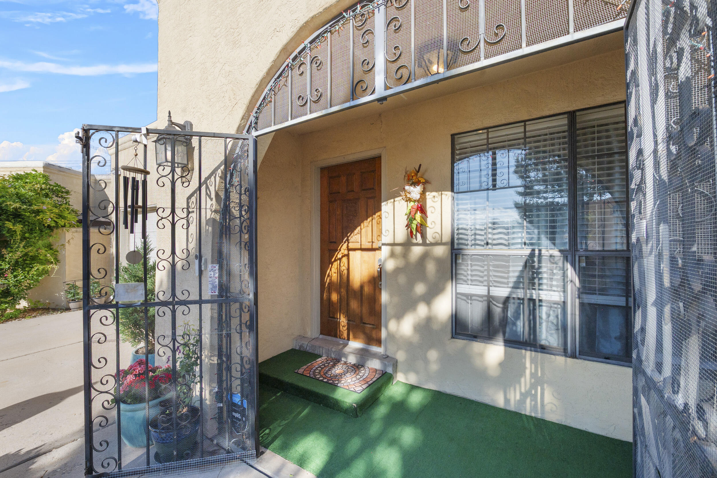 1942 Chandelle Loop NE