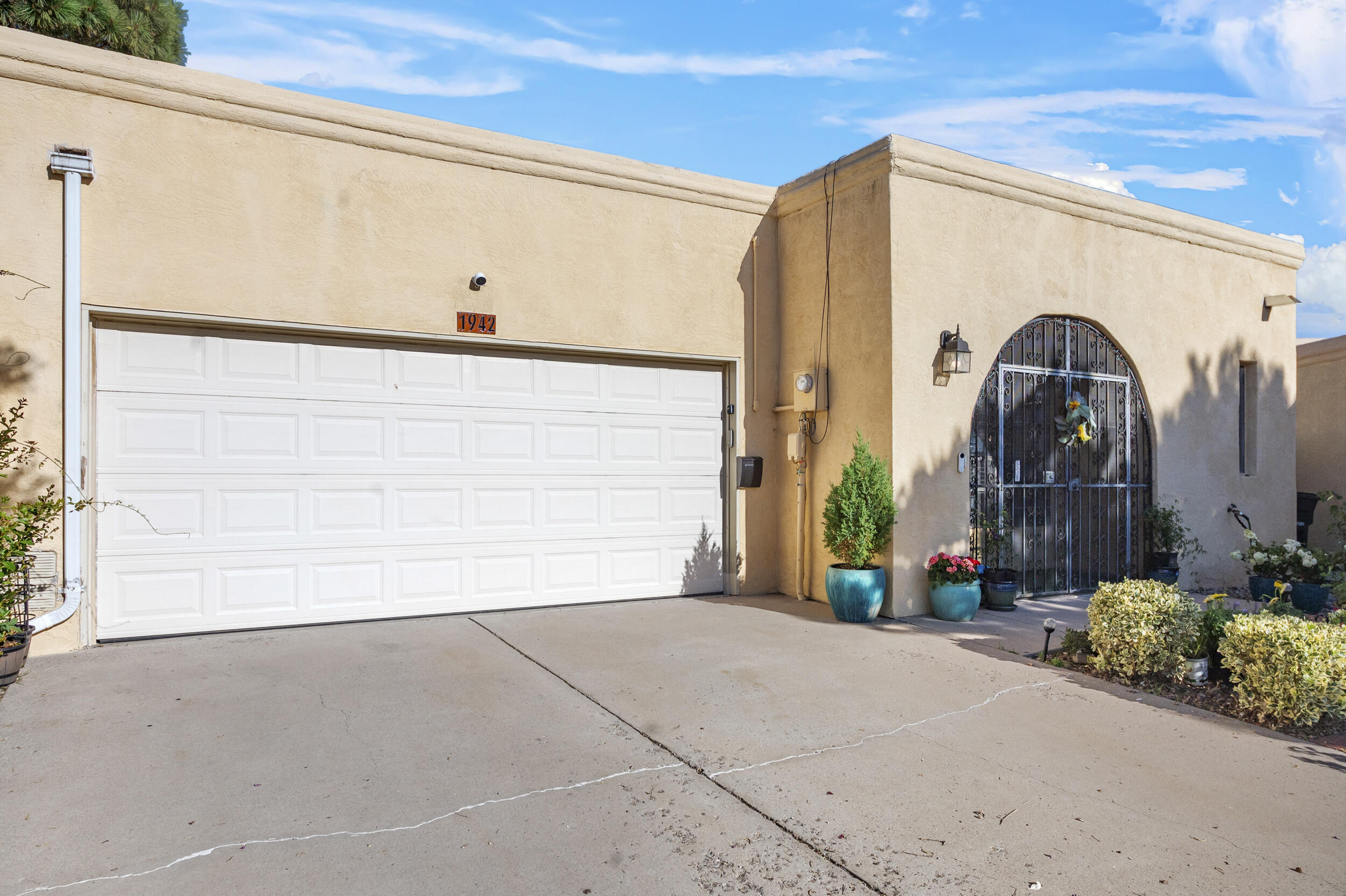 1942 Chandelle Loop NE