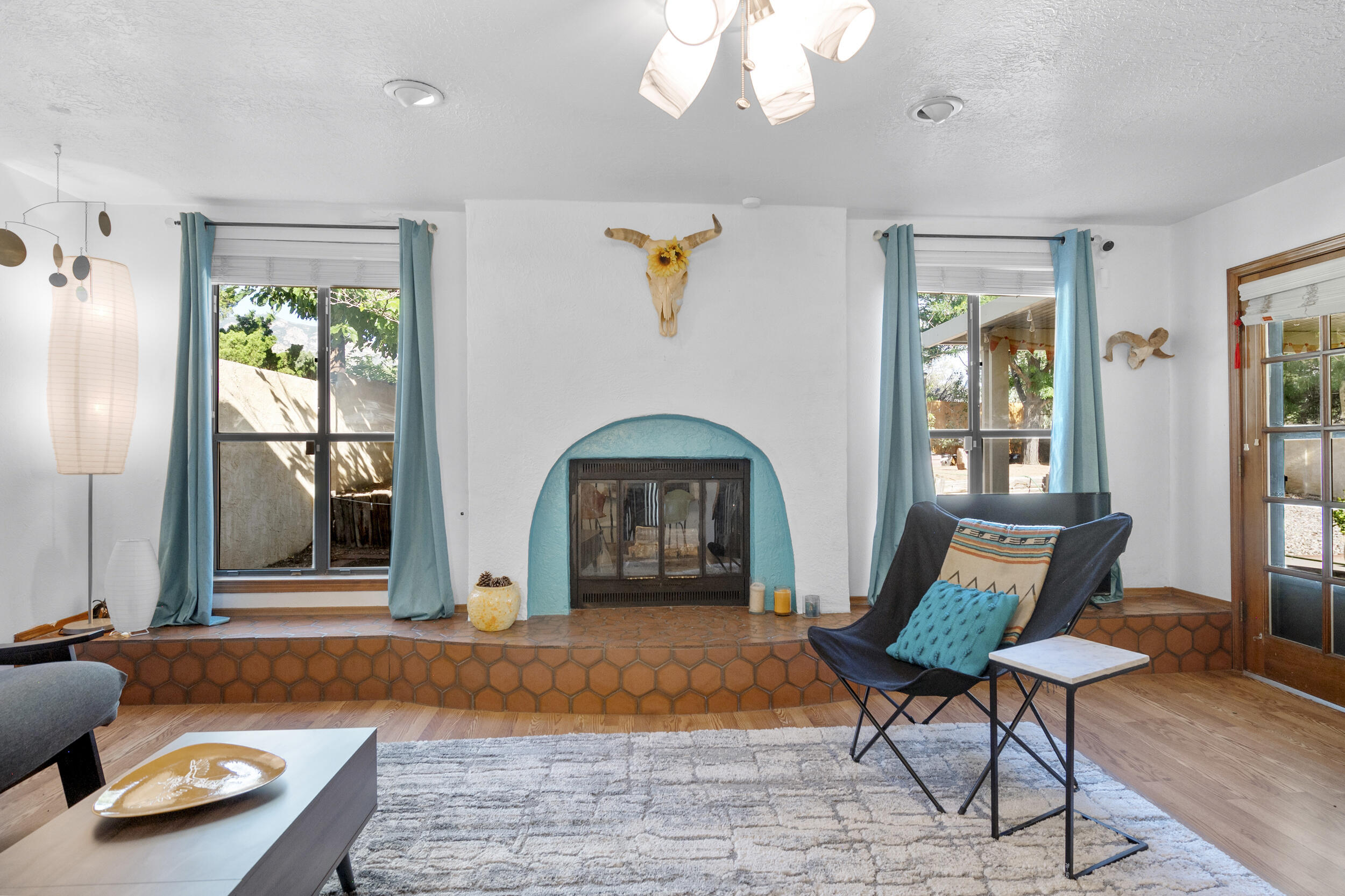 1942 Chandelle Loop NE