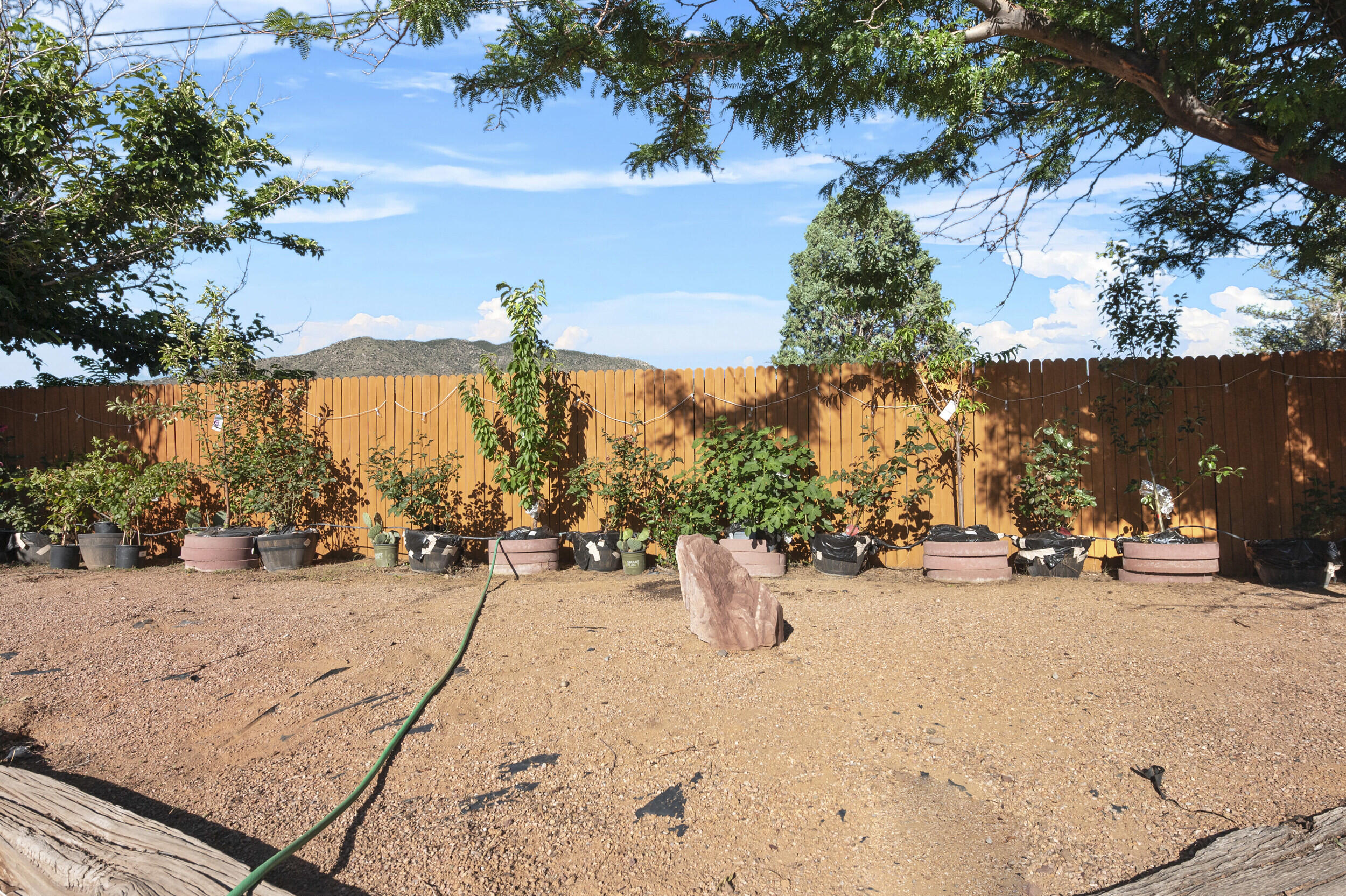 1942 Chandelle Loop NE