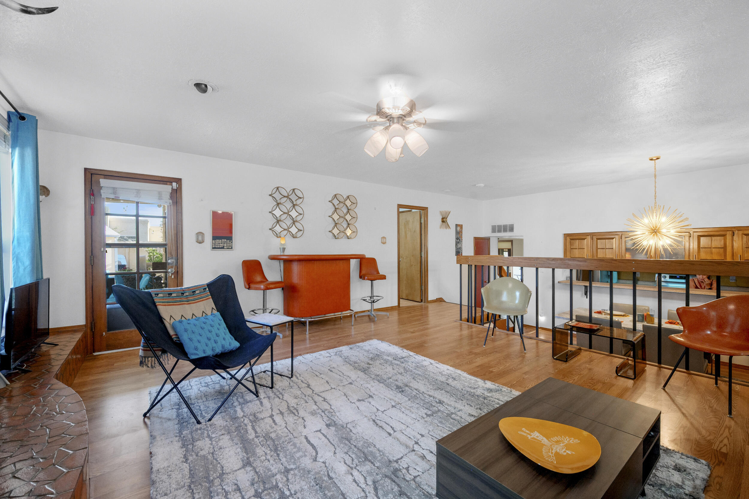 1942 Chandelle Loop NE
