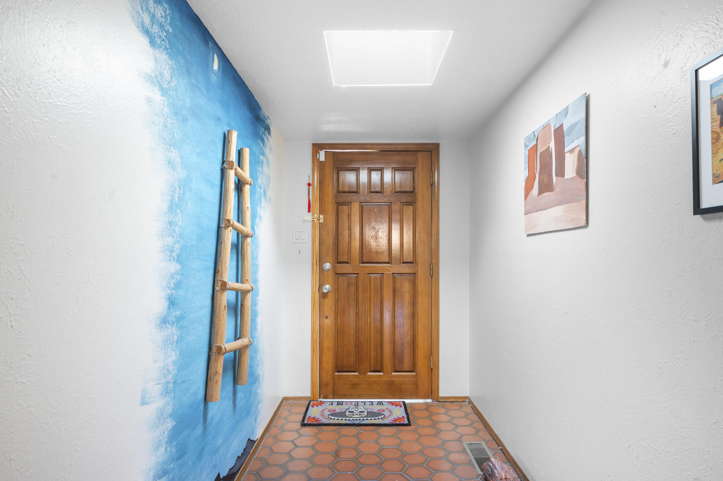 1942 Chandelle Loop NE