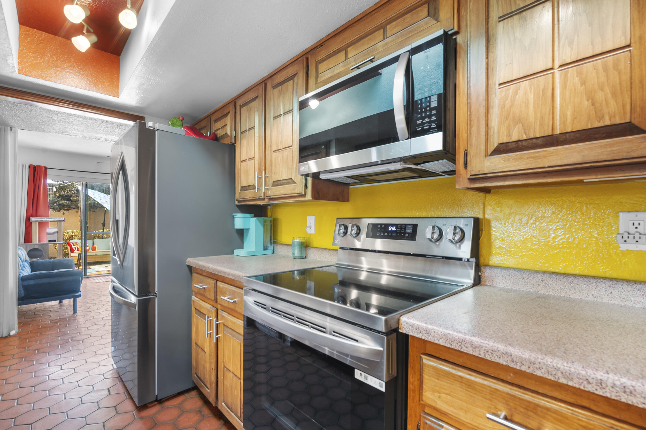 1942 Chandelle Loop NE