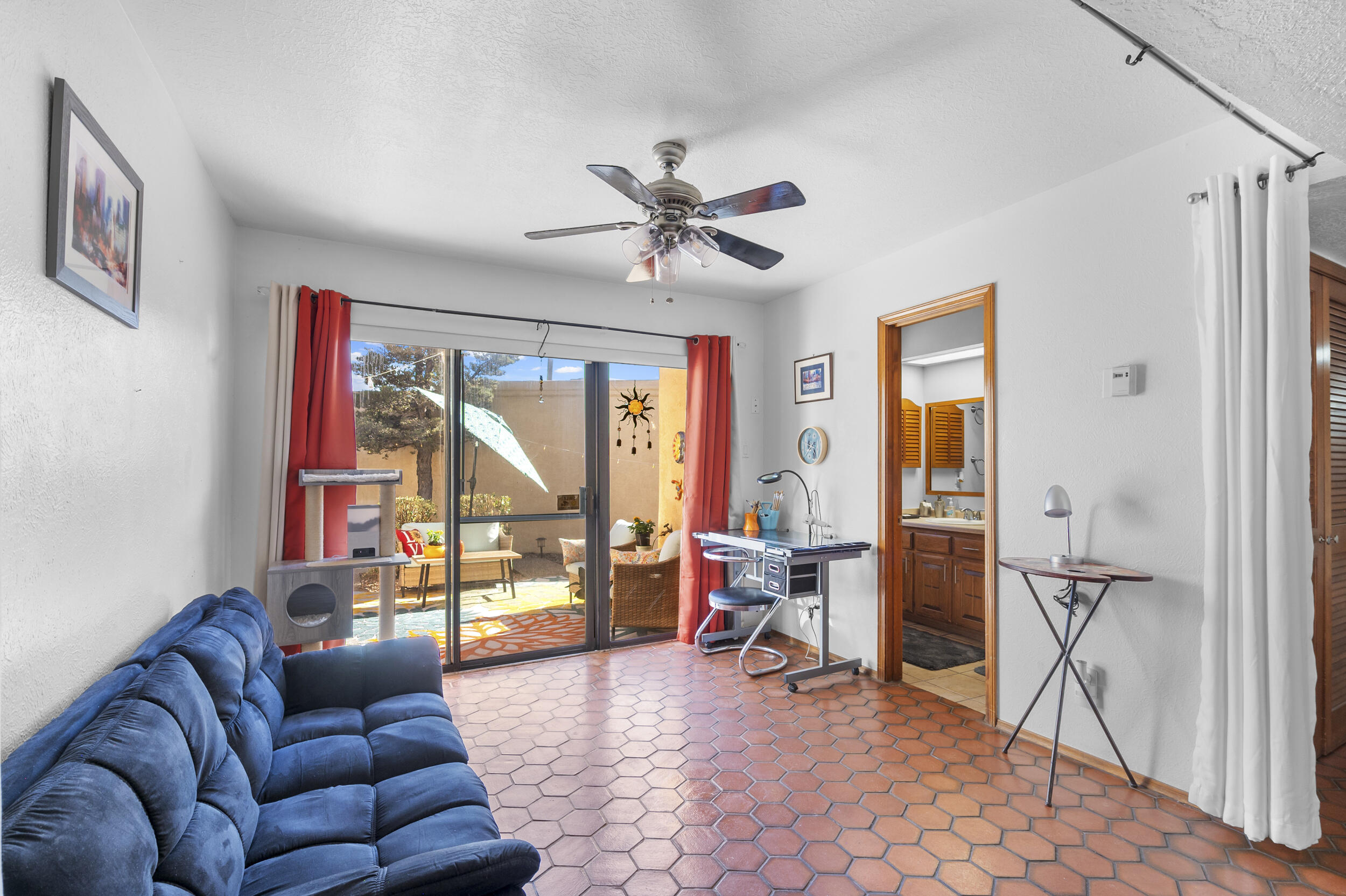 1942 Chandelle Loop NE
