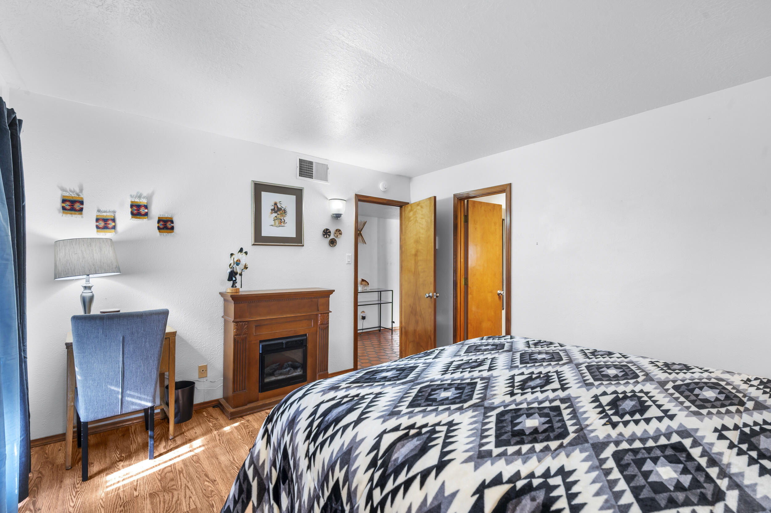 1942 Chandelle Loop NE