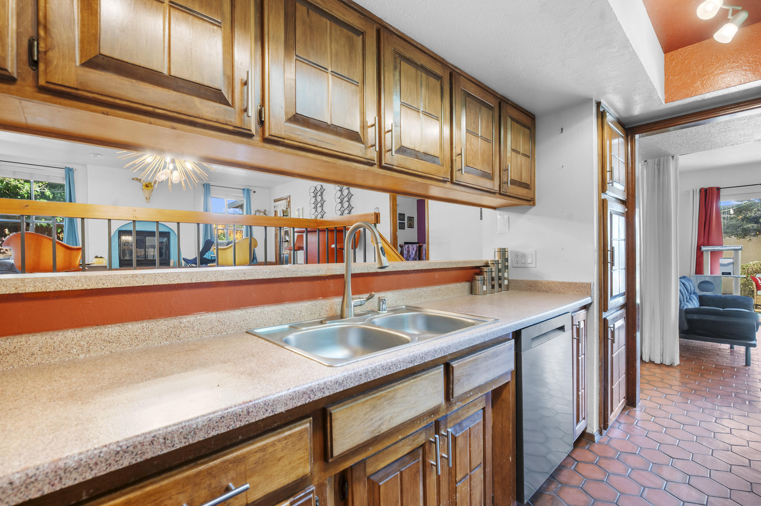 1942 Chandelle Loop NE