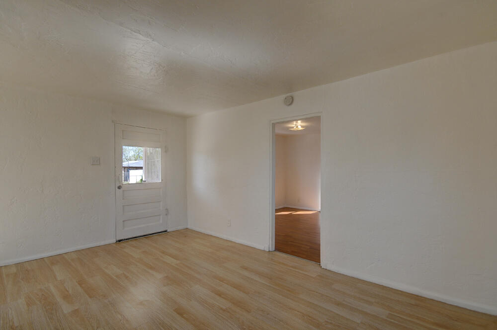 1219 Cerro Vista Road SW