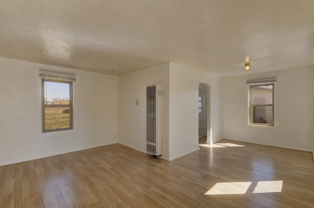 1219 Cerro Vista Road SW