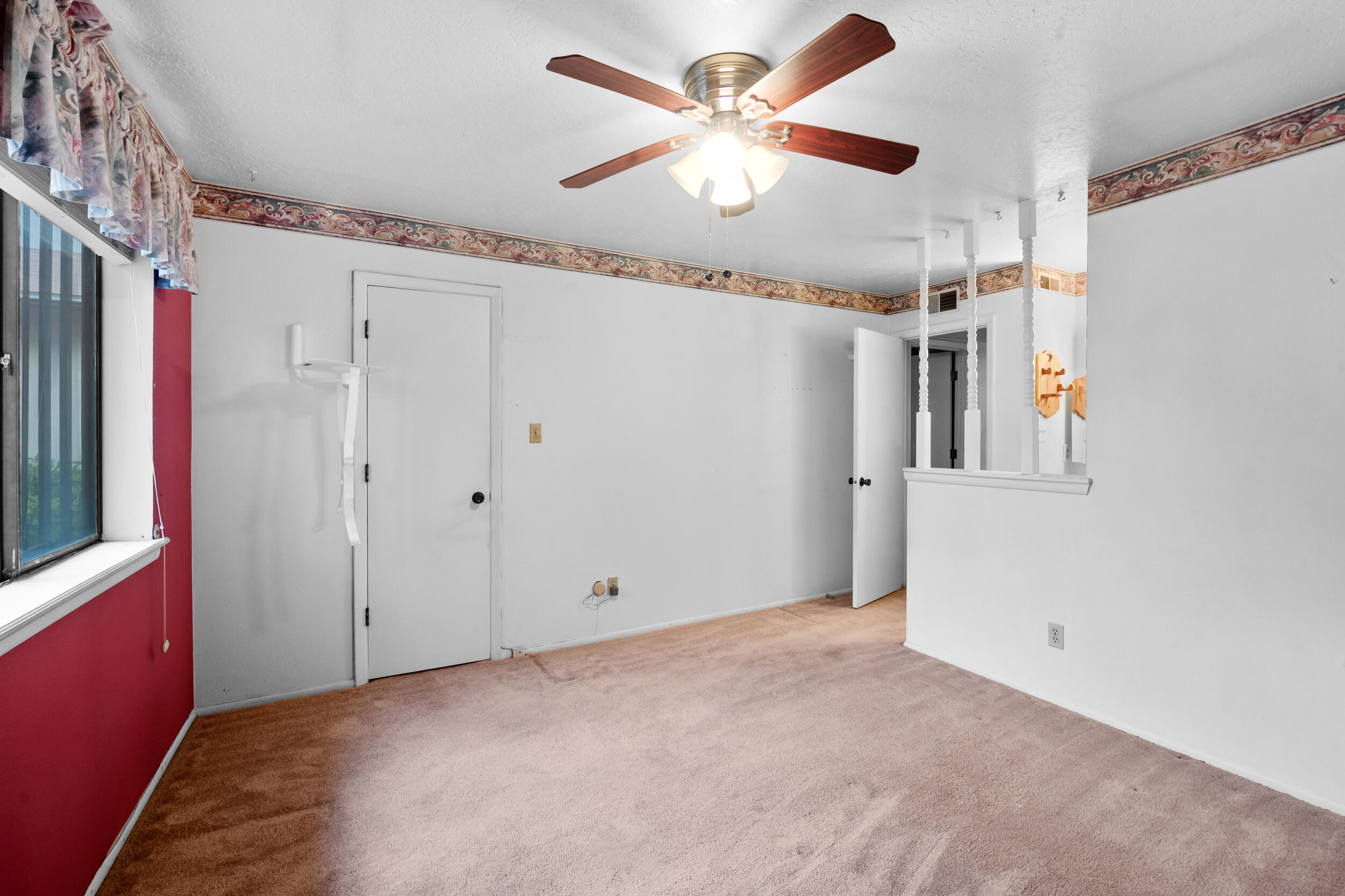 1637 Arcadian Trail NW