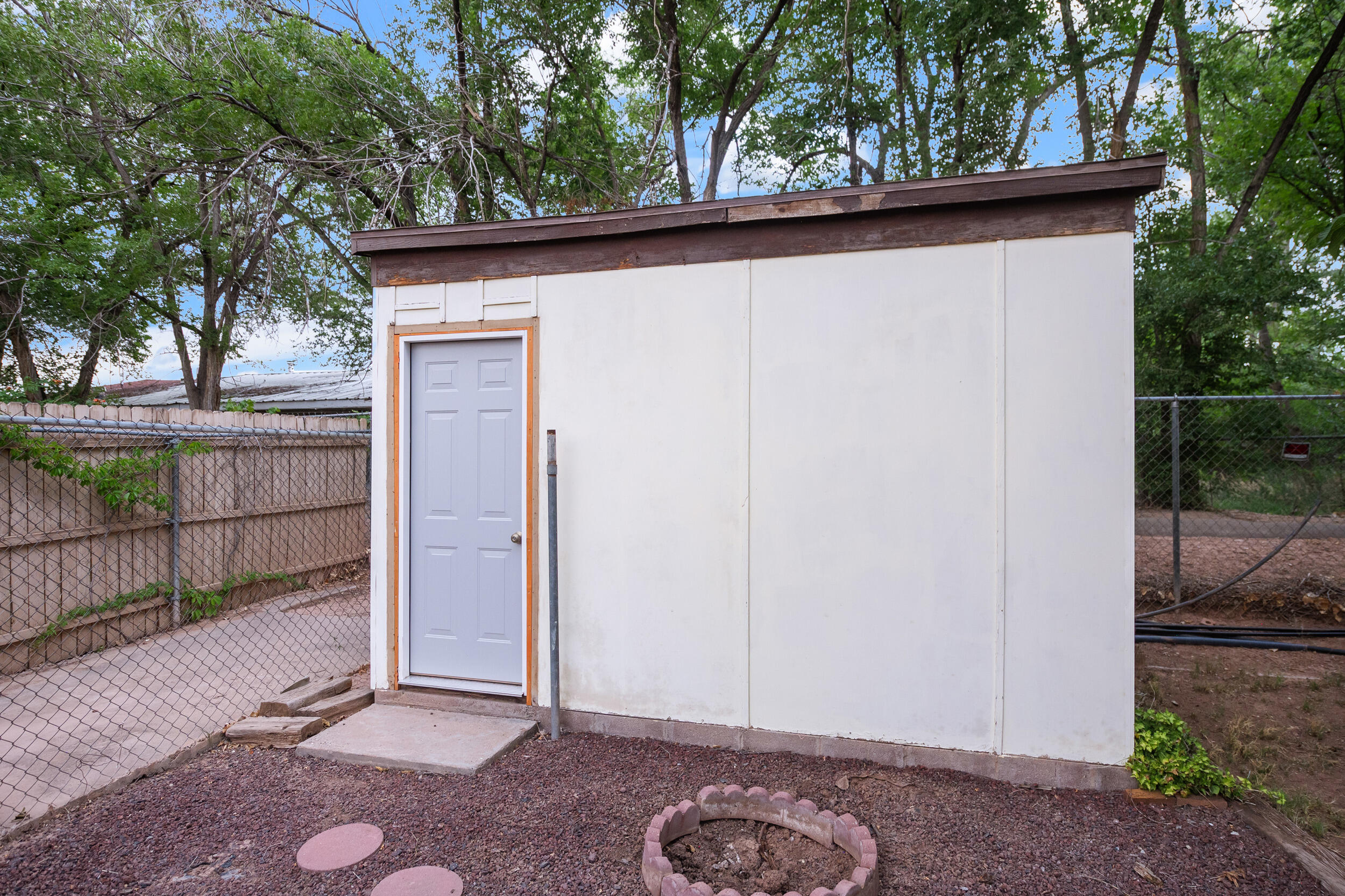 1637 Arcadian Trail NW