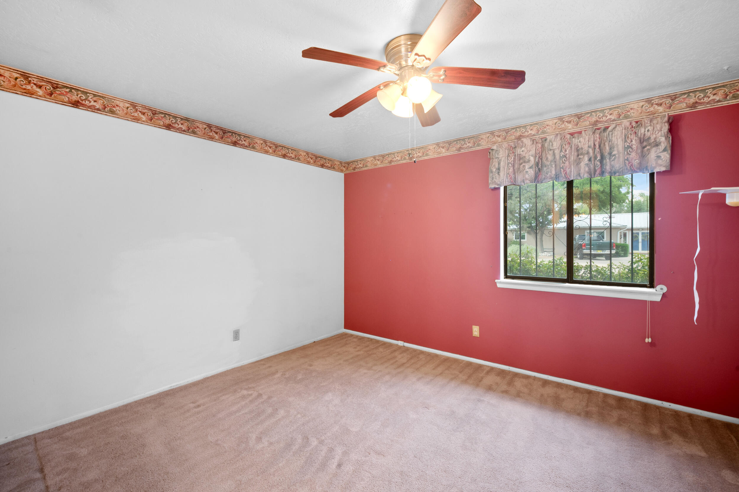 1637 Arcadian Trail NW