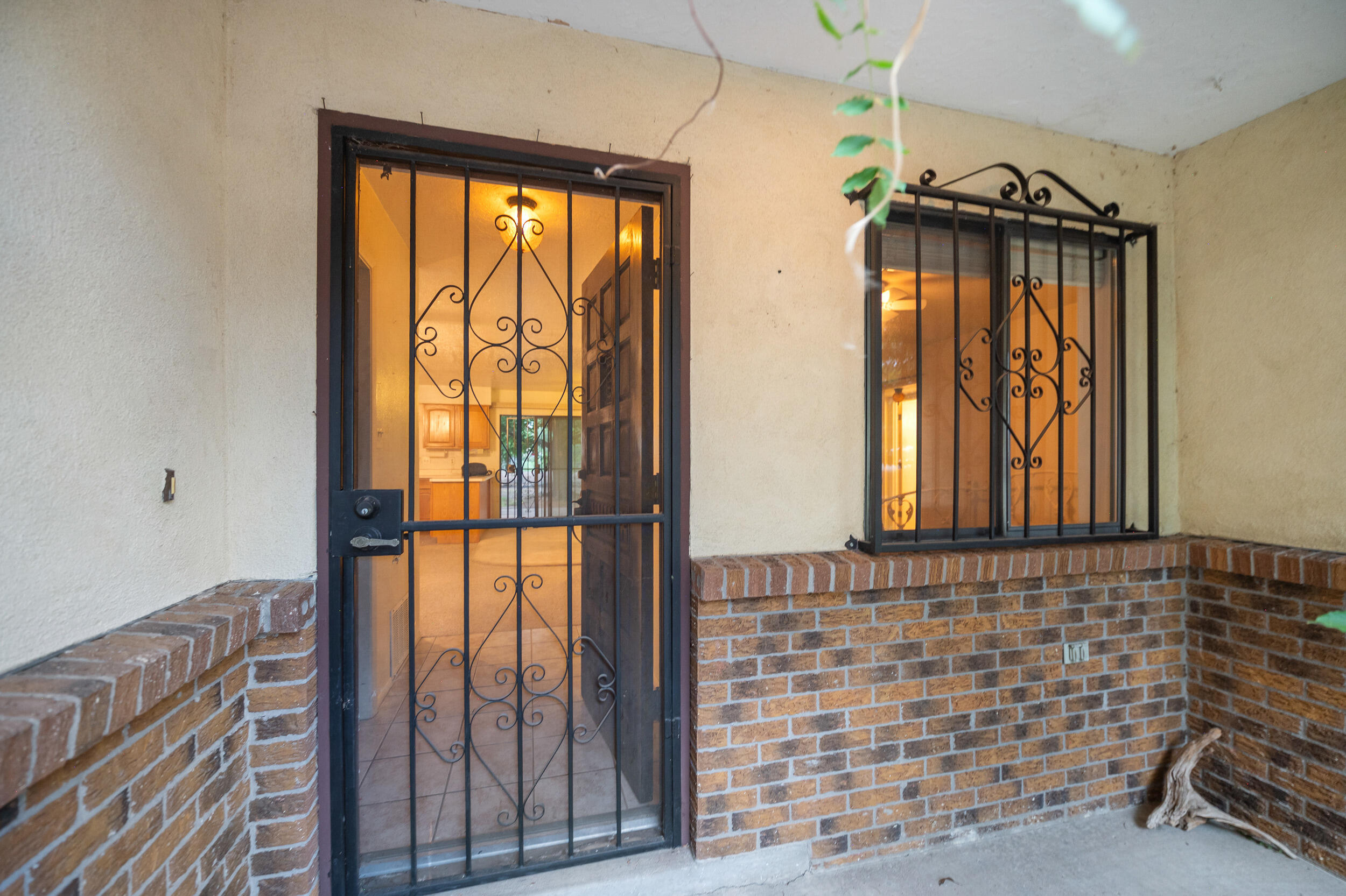 1637 Arcadian Trail NW