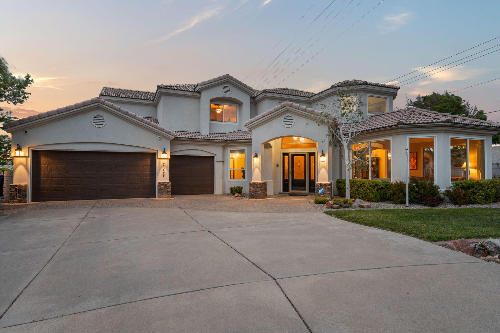 7029 Moon Glow Court NE