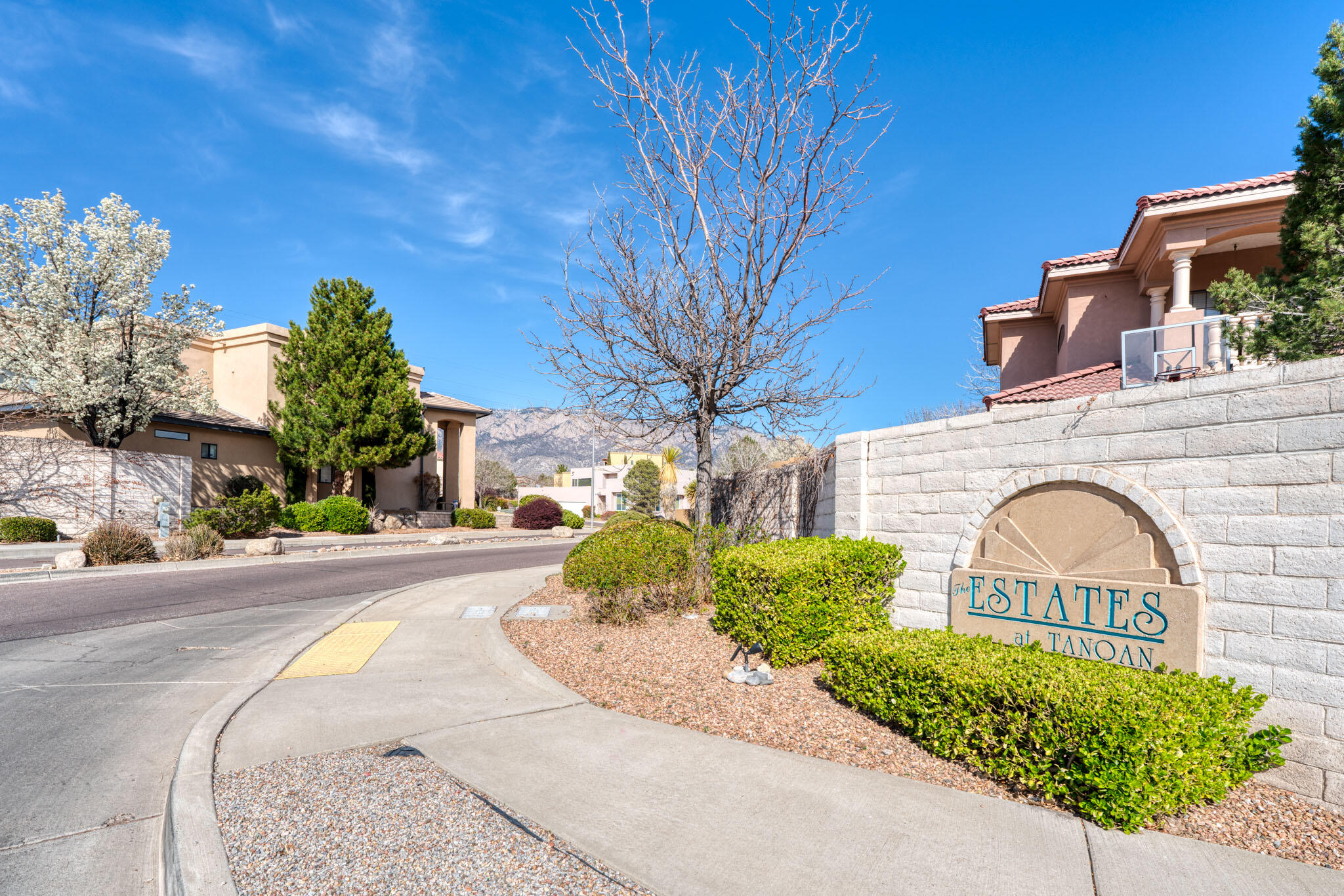 7029 Moon Glow Court NE