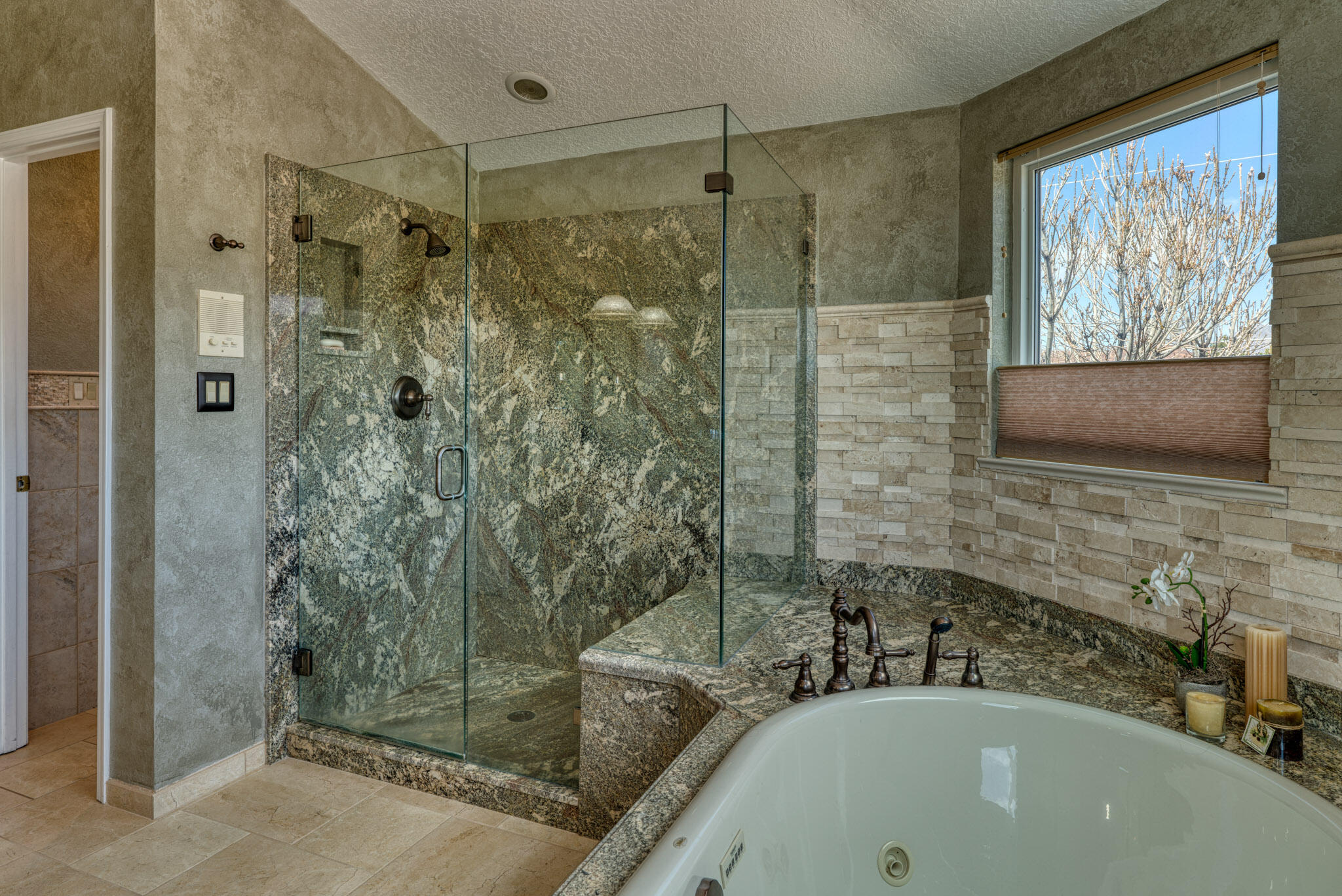 7029 Moon Glow Court NE