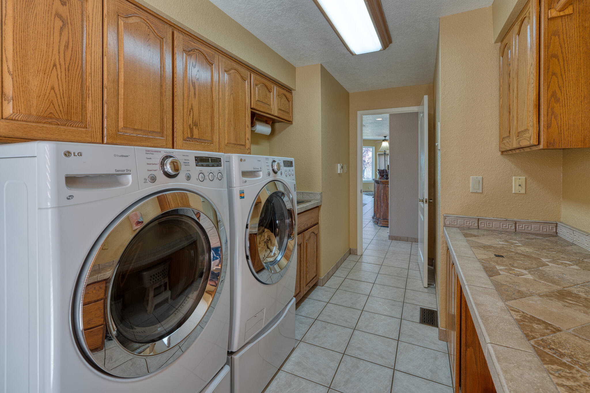 7029 Moon Glow Court NE