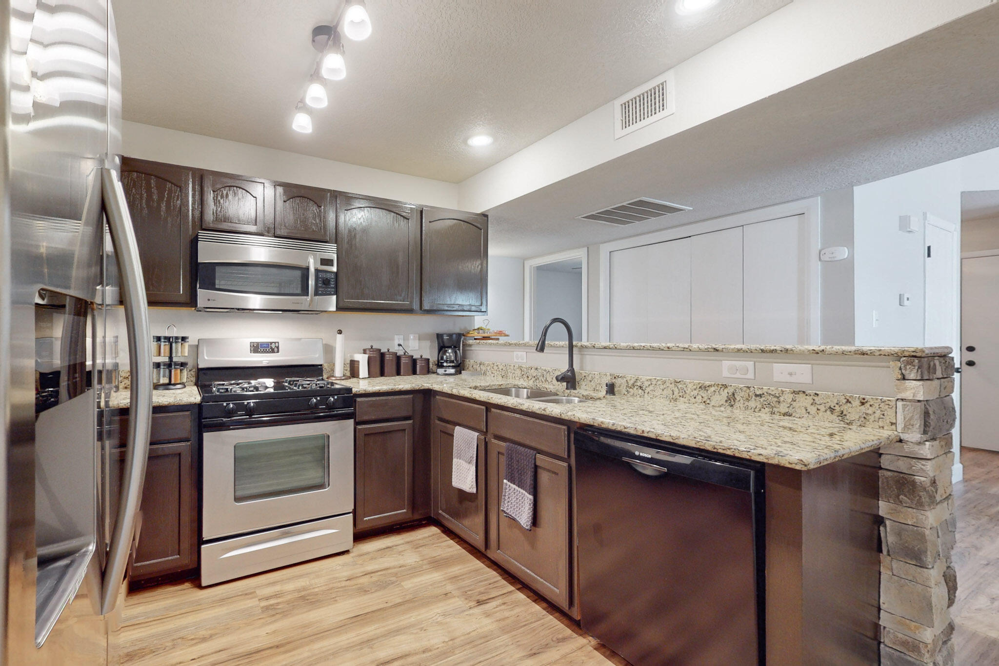 3760 Rancher Loop NE