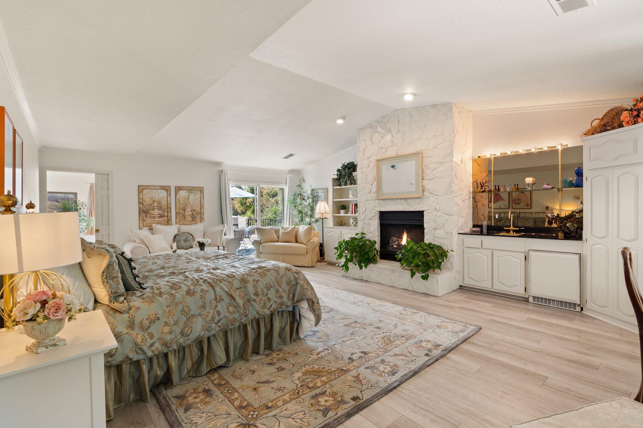 9705 Pebble Beach Drive NE