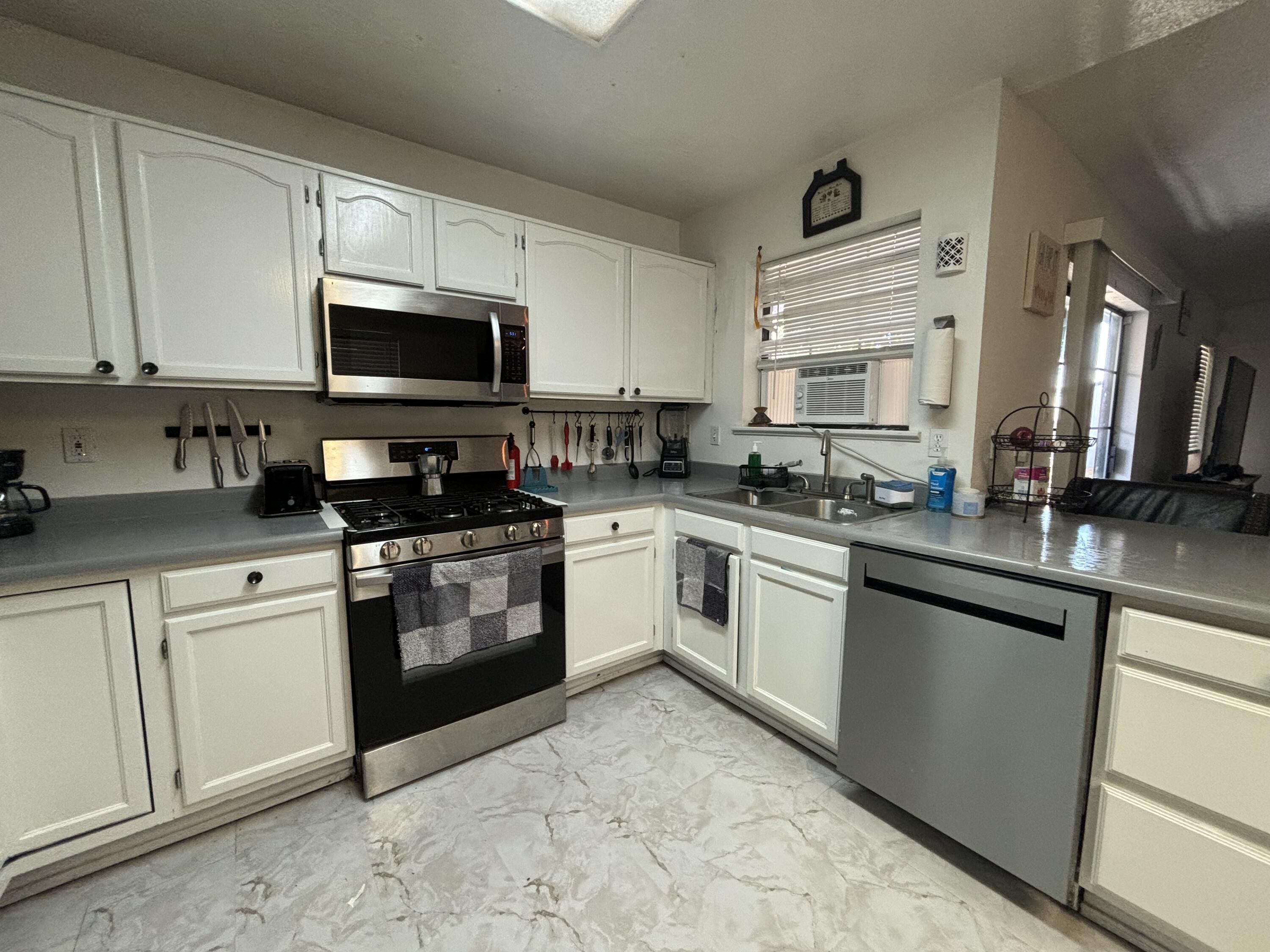 1160 Pandora Drive SW