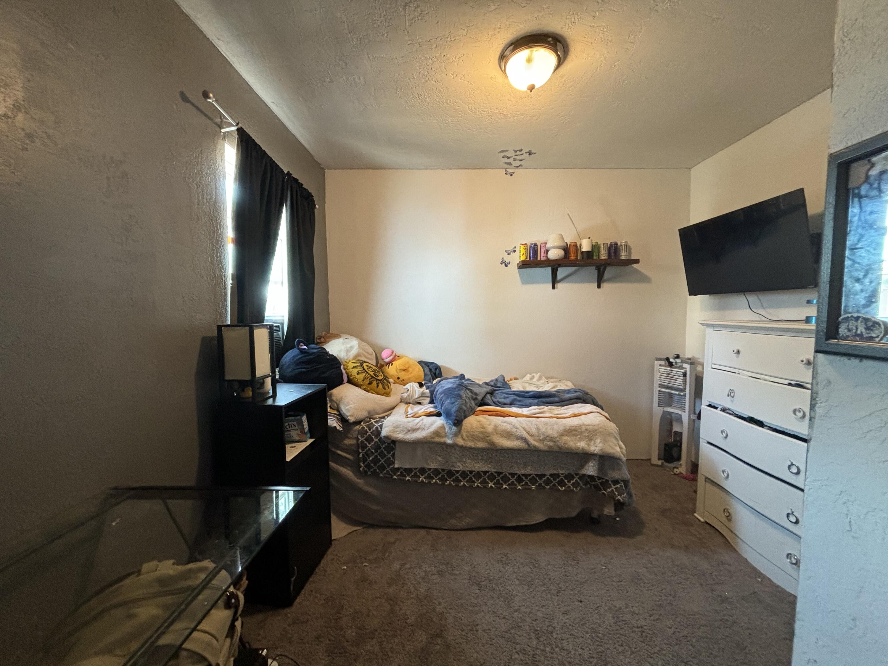 1160 Pandora Drive SW