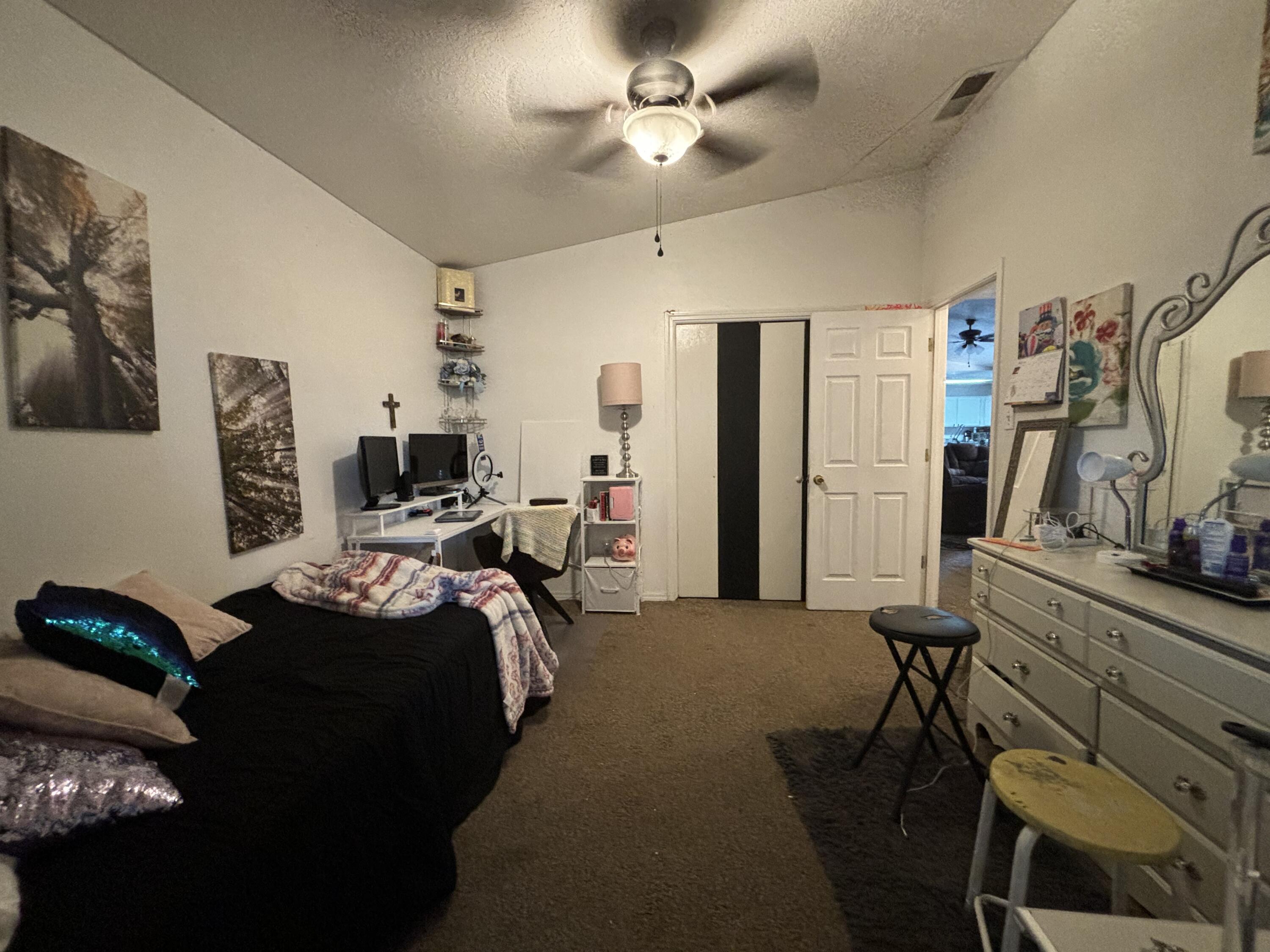 1160 Pandora Drive SW