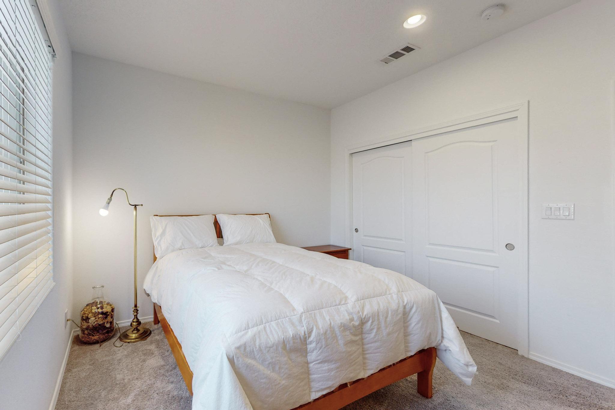 6012 Strand Loop SE