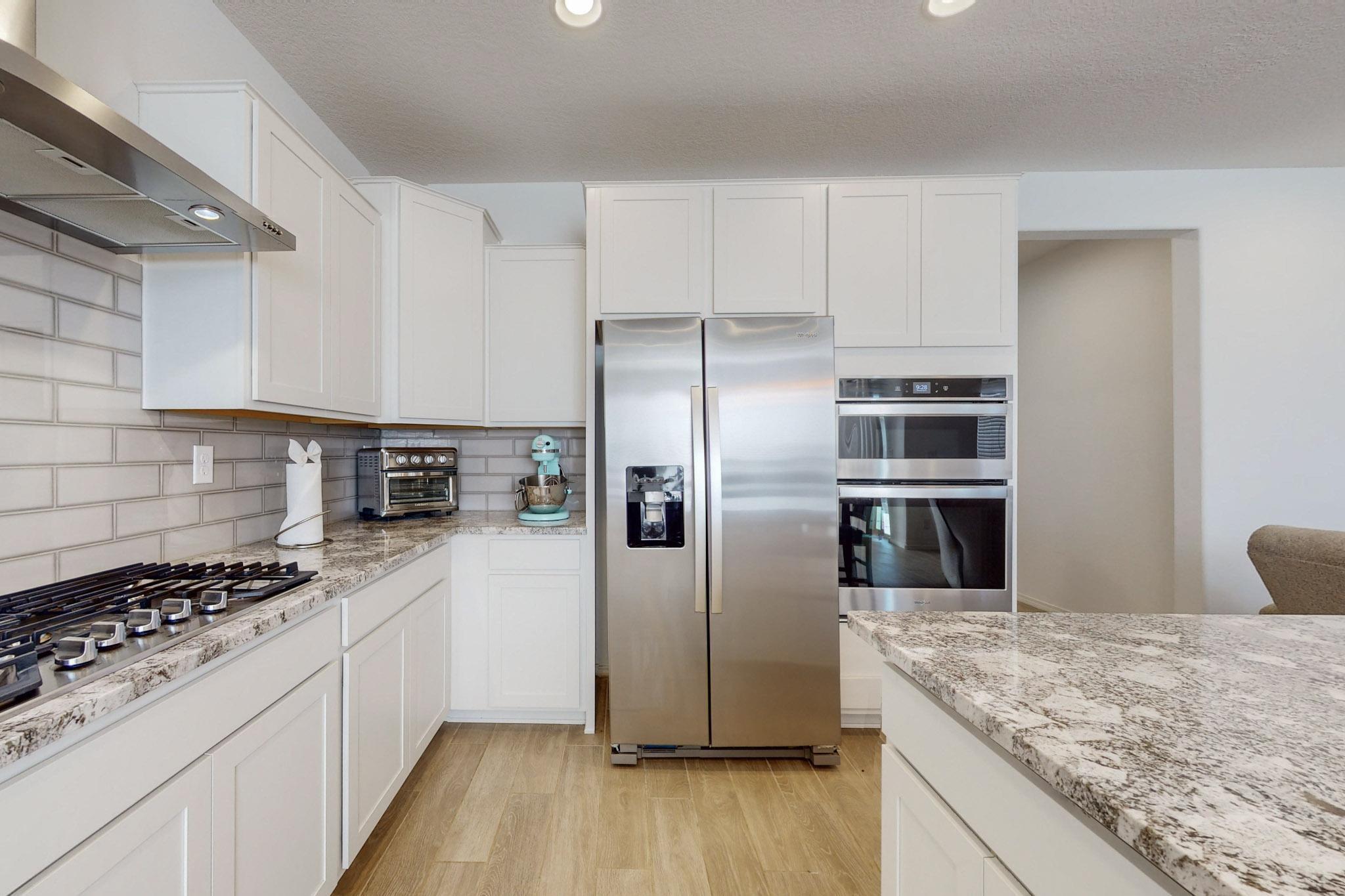 6012 Strand Loop SE