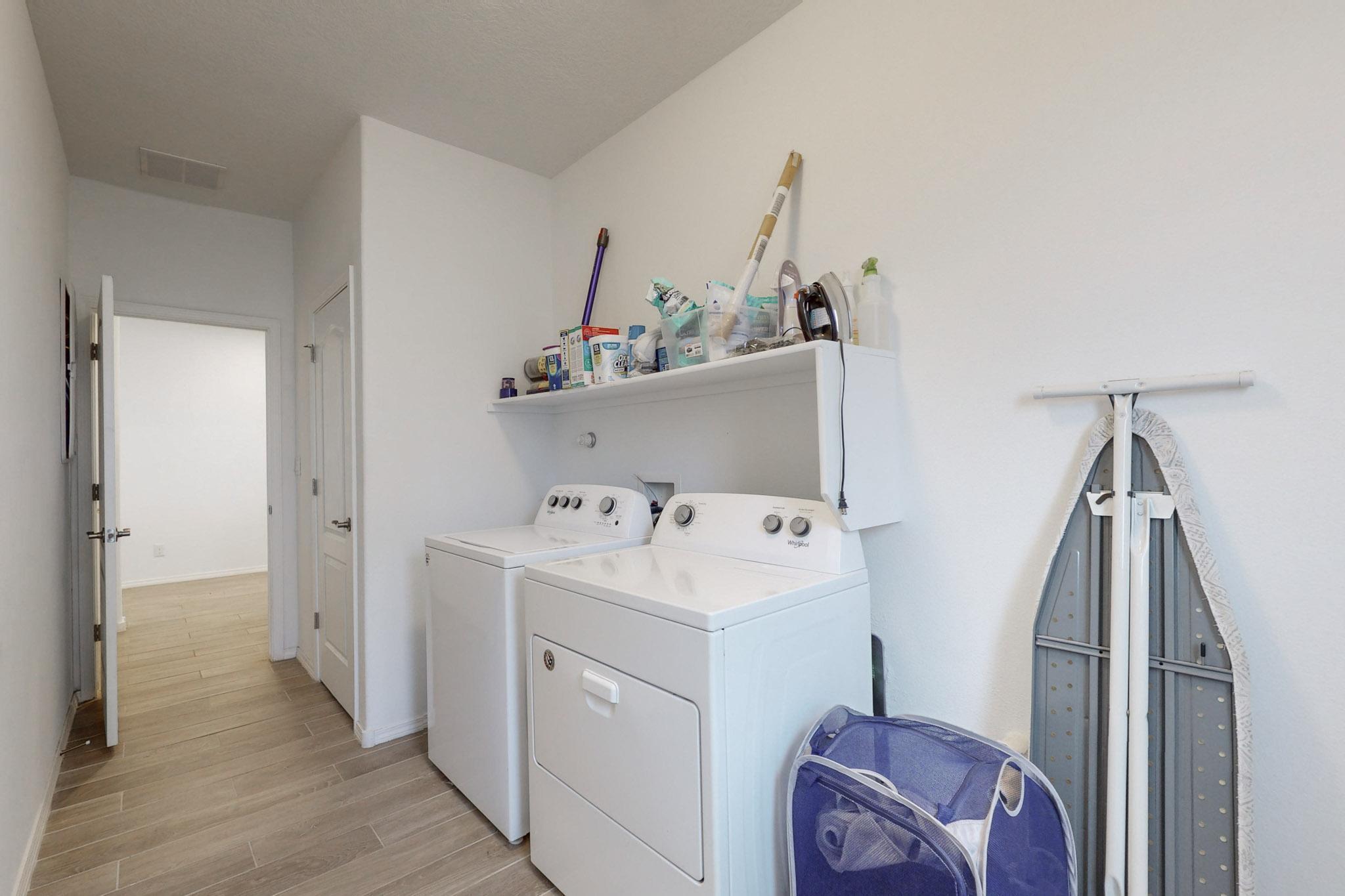 6012 Strand Loop SE