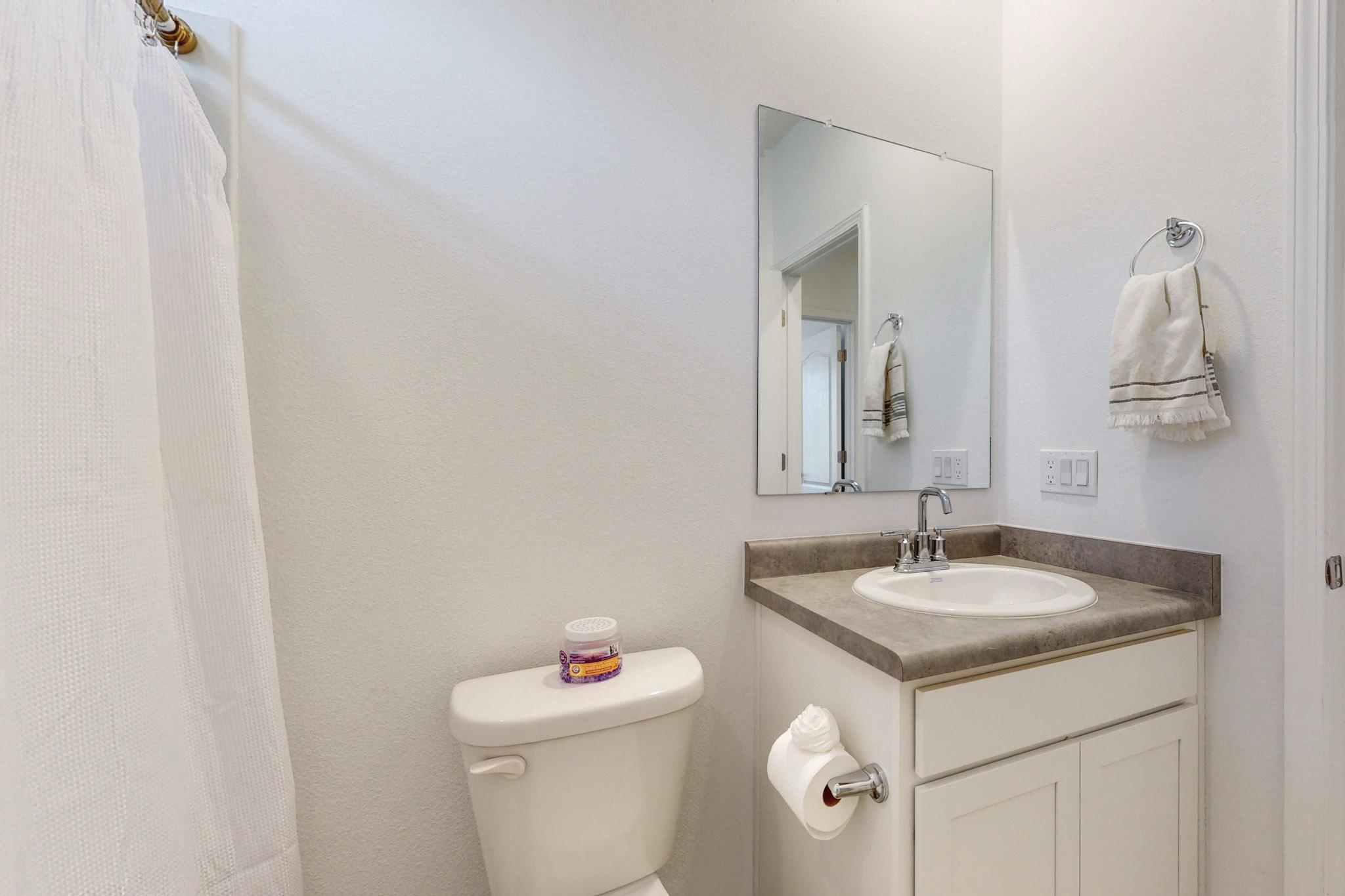 6012 Strand Loop SE