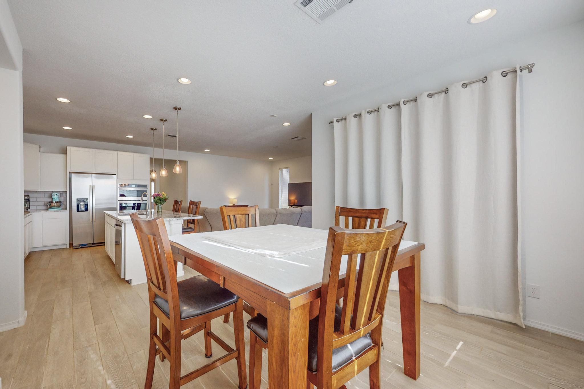 6012 Strand Loop SE