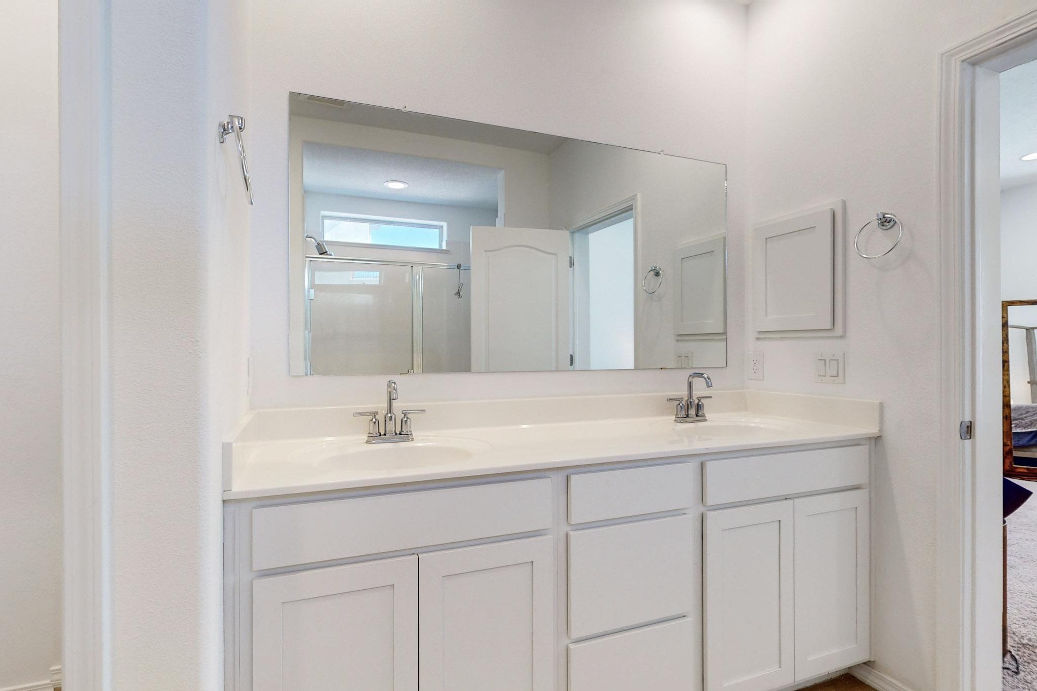6012 Strand Loop SE