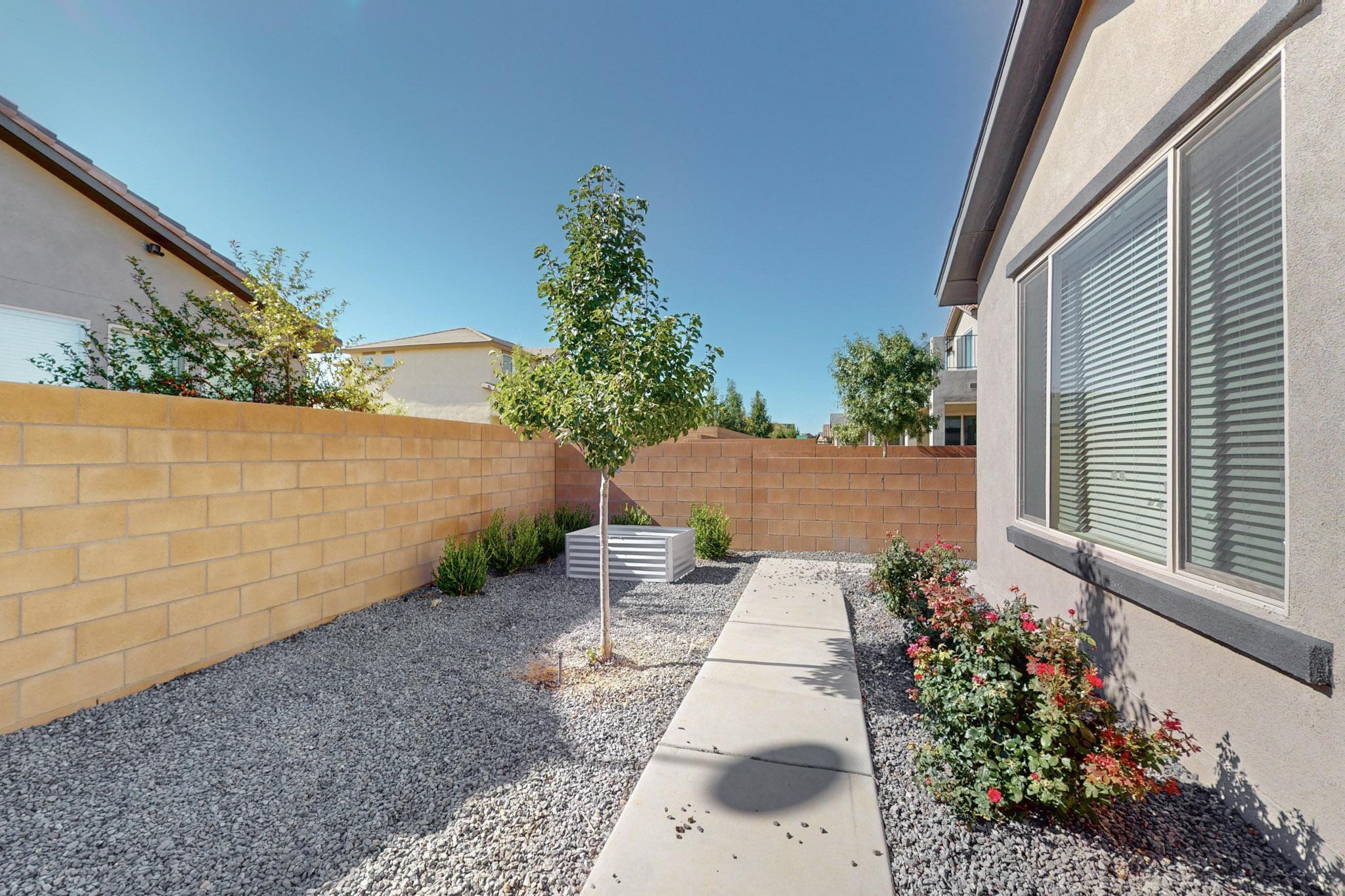 6012 Strand Loop SE