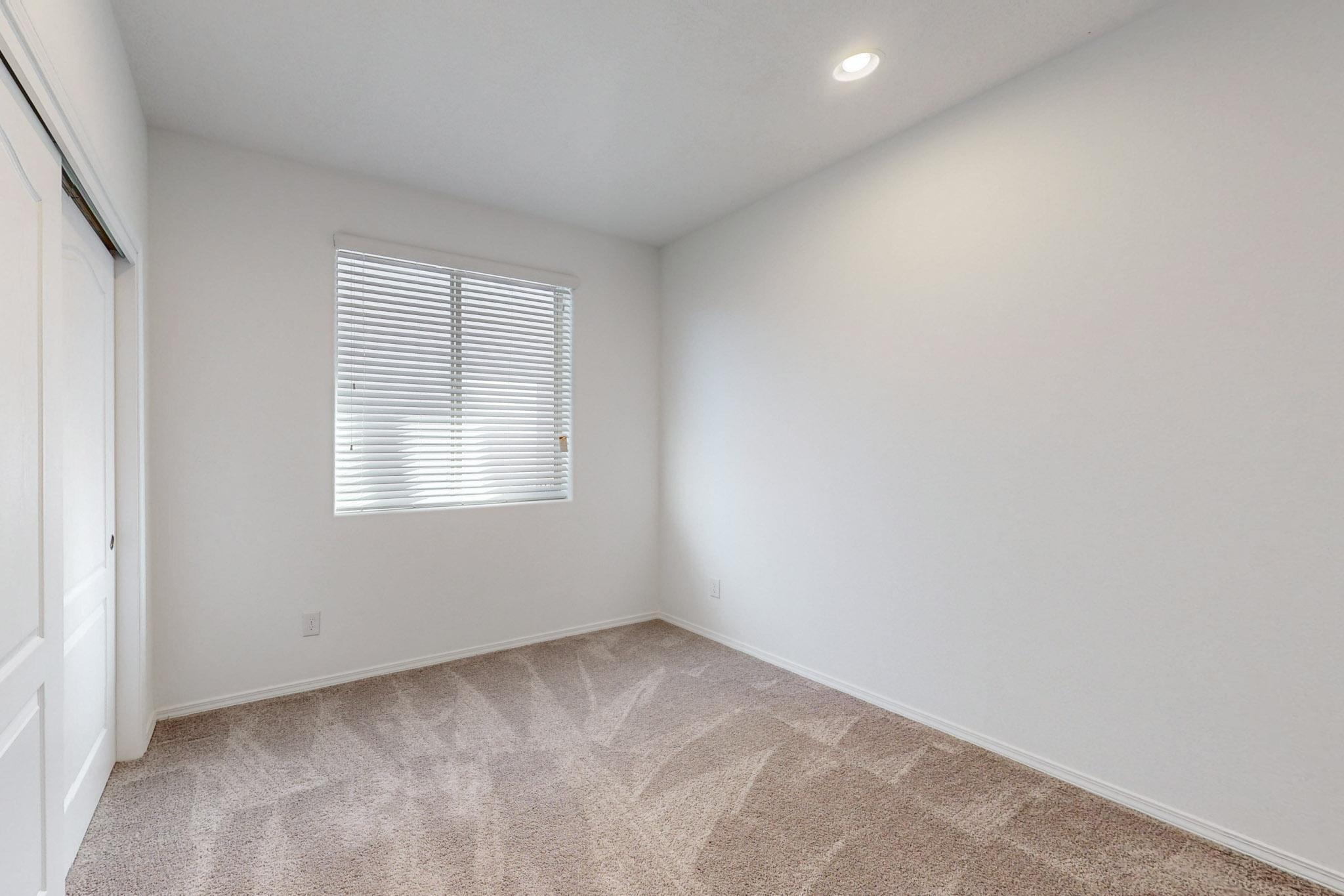 6012 Strand Loop SE
