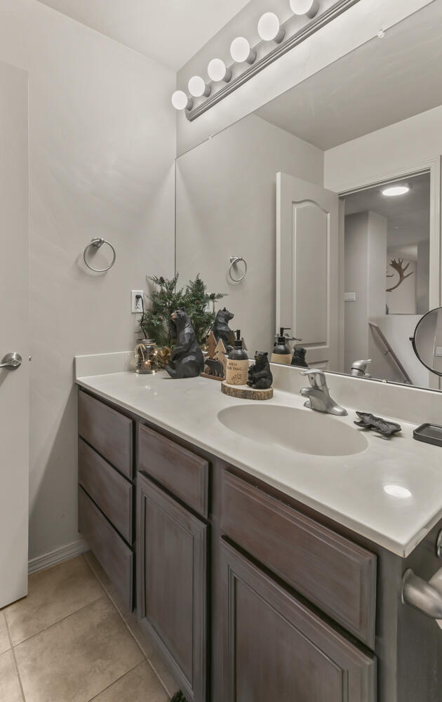 2601 Crimson Clover Street SW