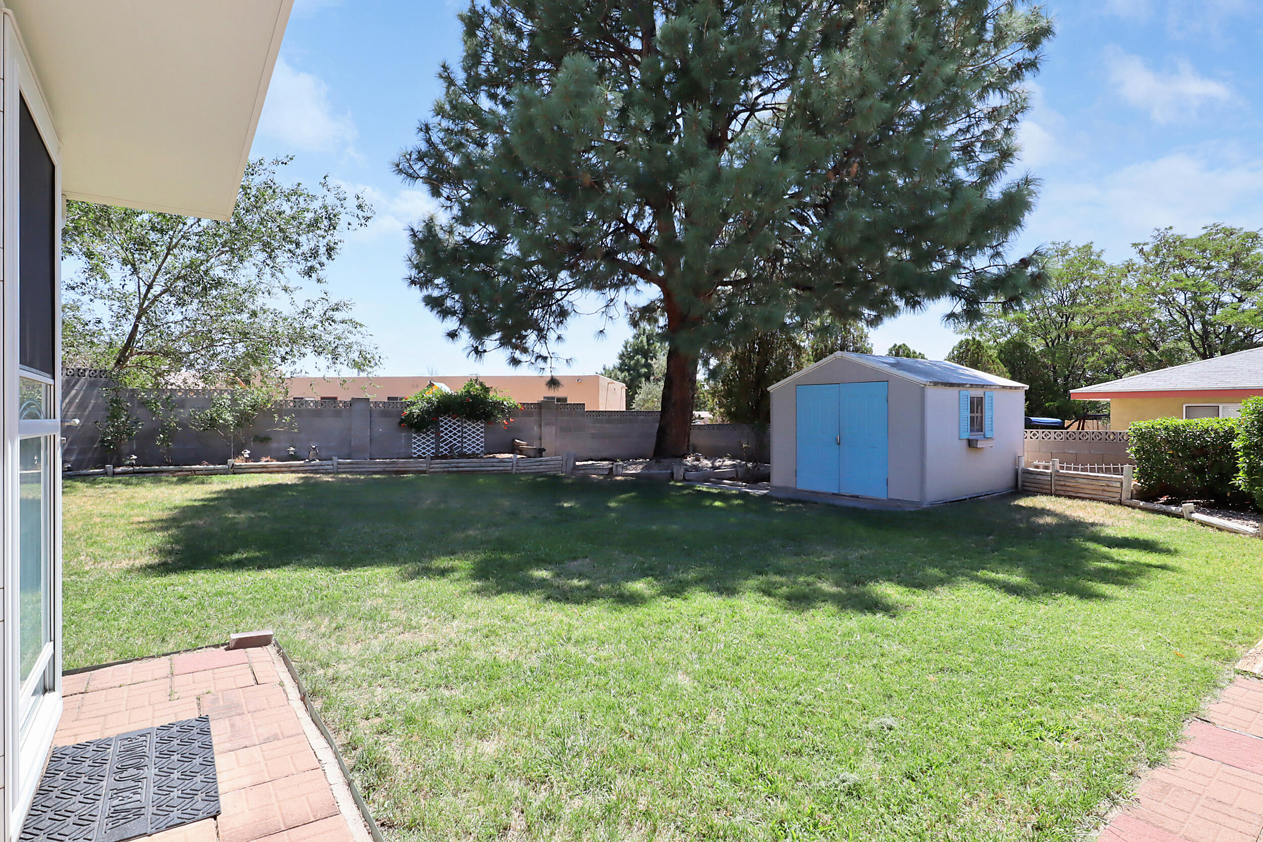 11904 Claremont Avenue NE