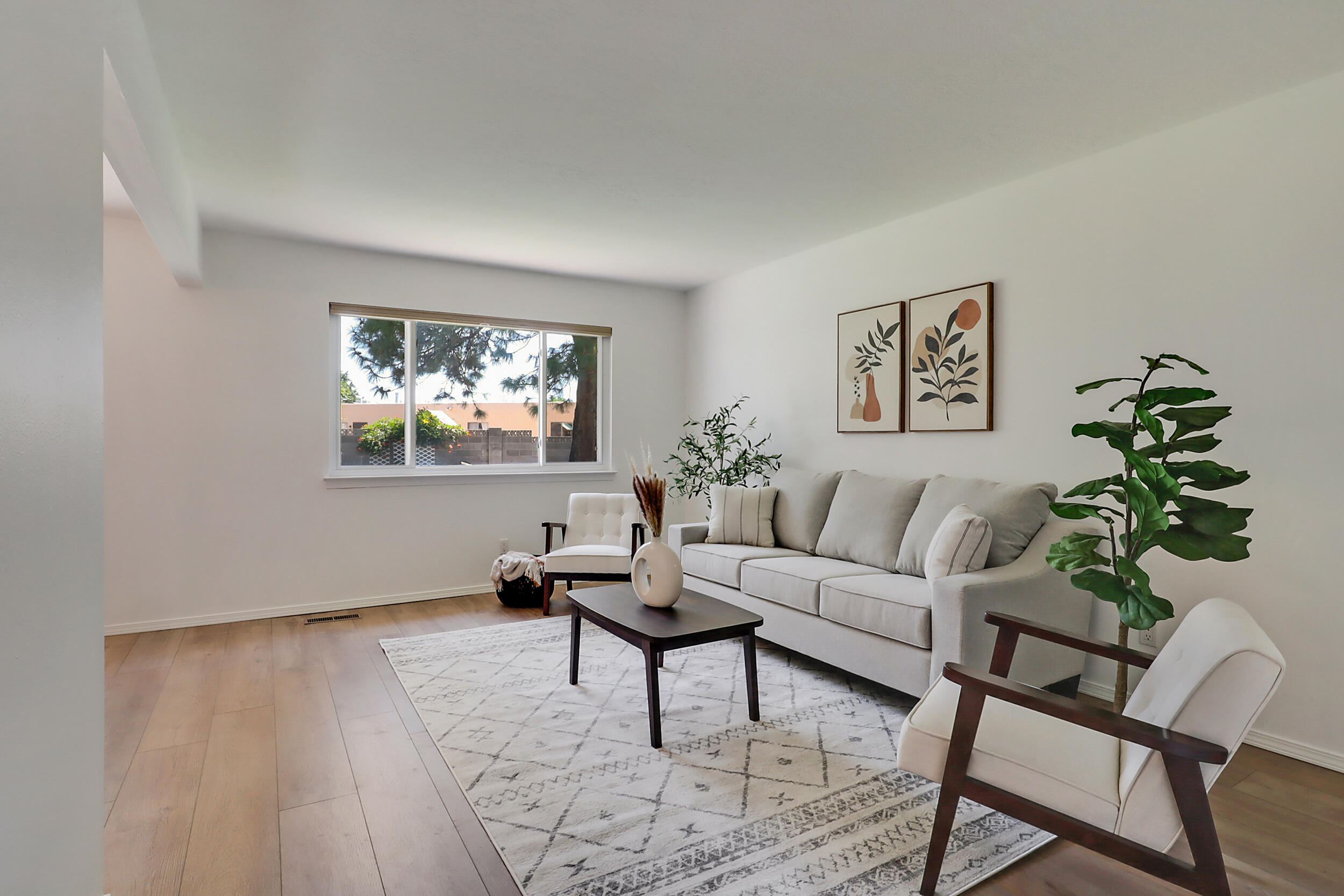 11904 Claremont Avenue NE