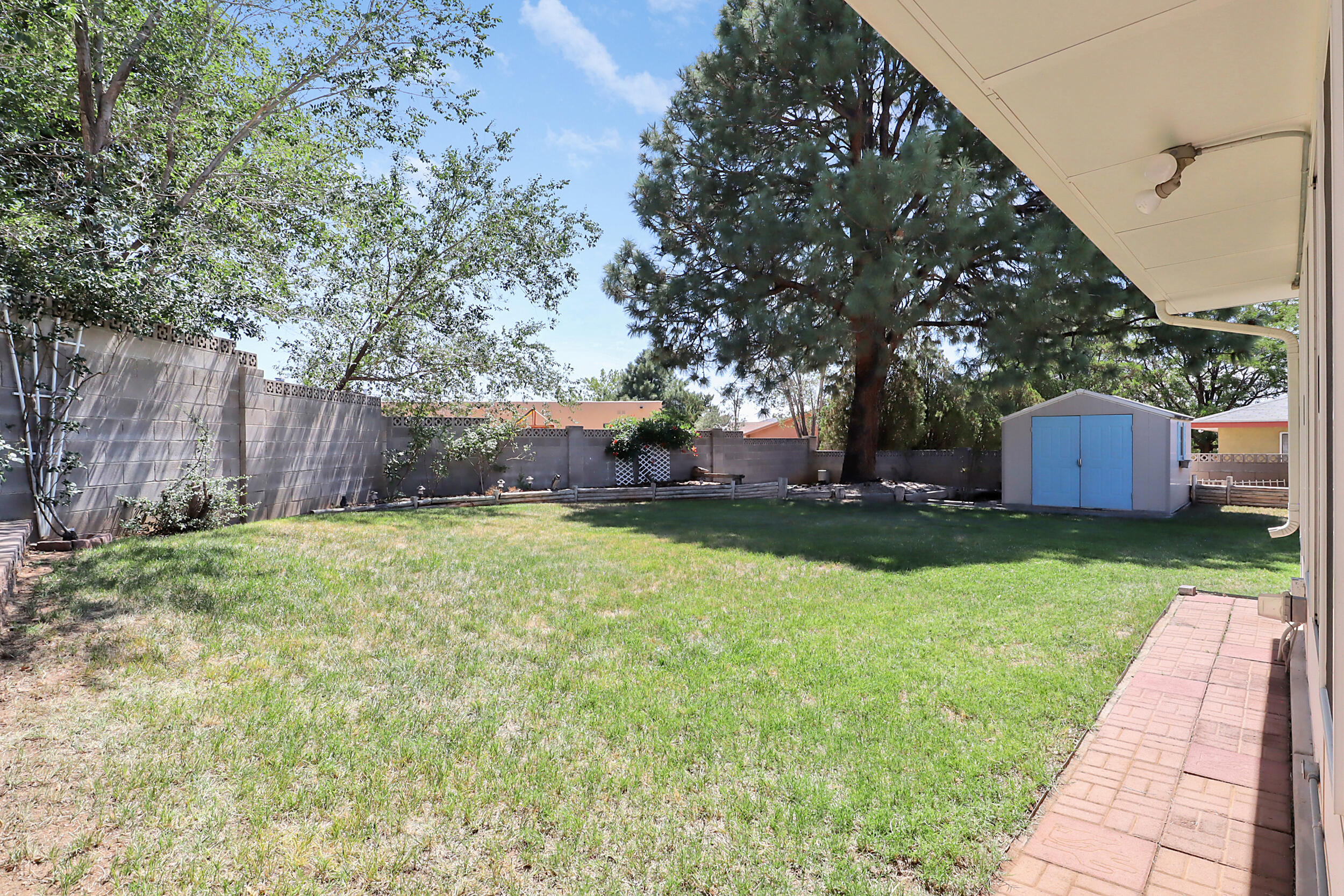 11904 Claremont Avenue NE