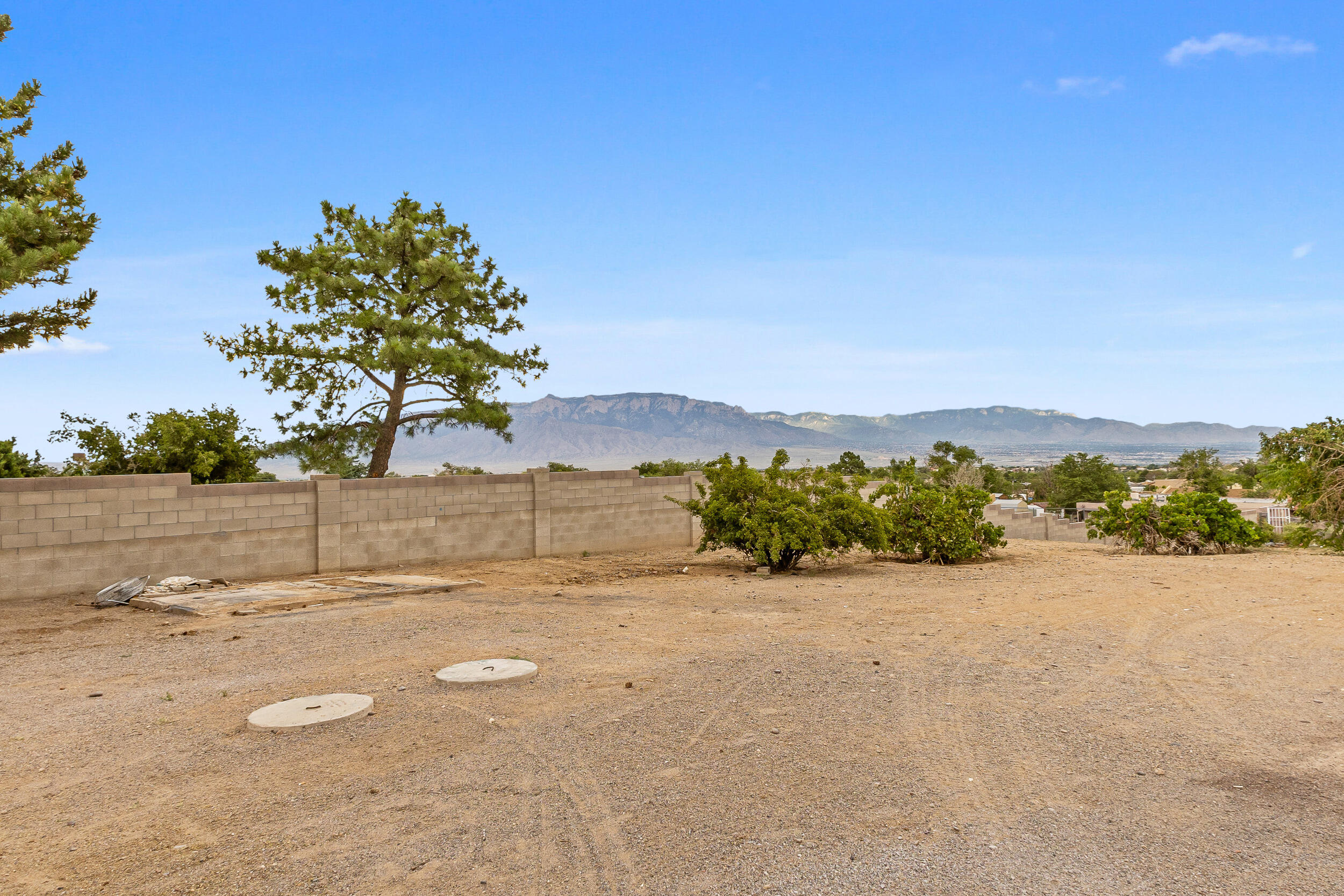 1710 Daybreak Road SE