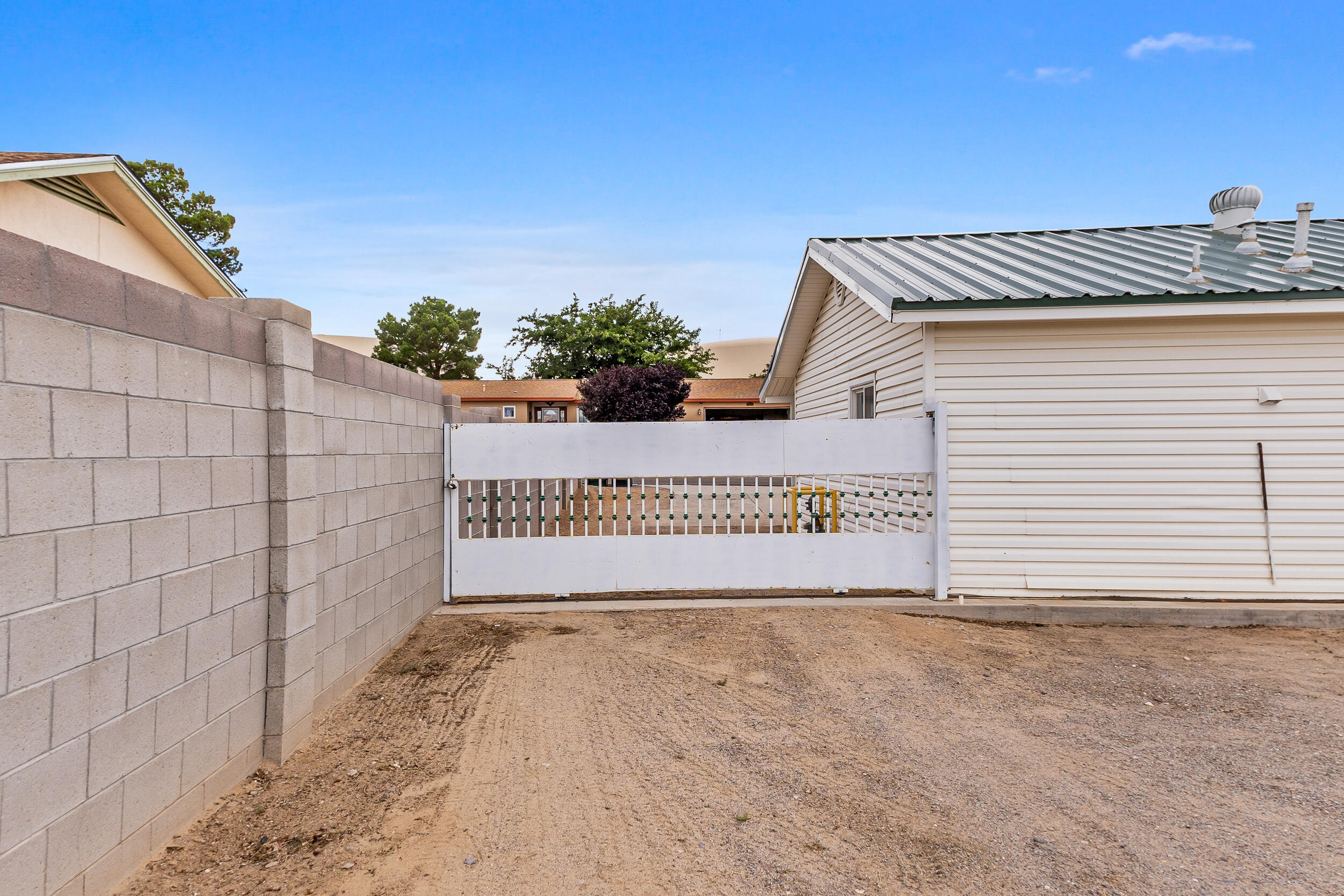 1710 Daybreak Road SE