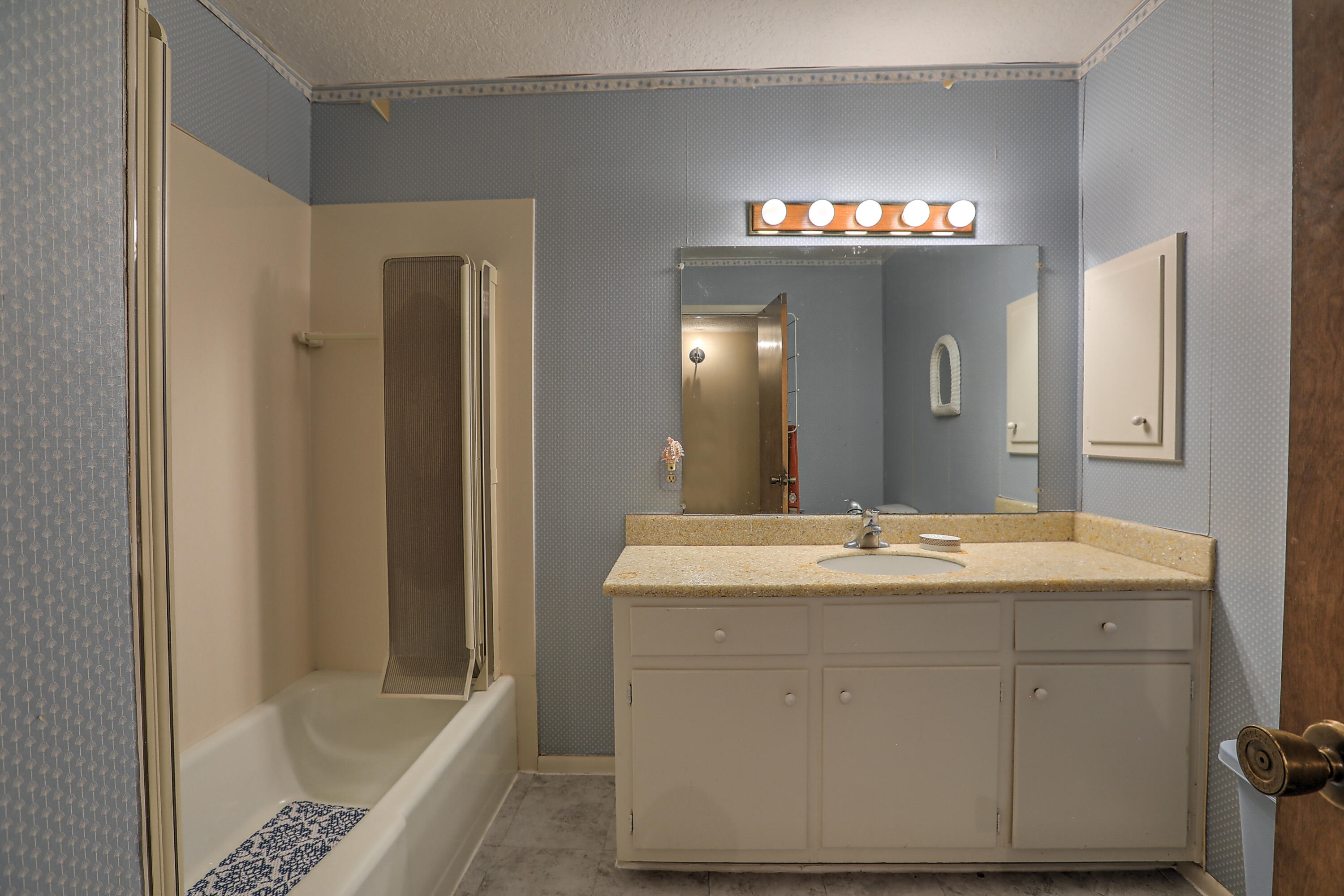 3016 Matador Drive NE