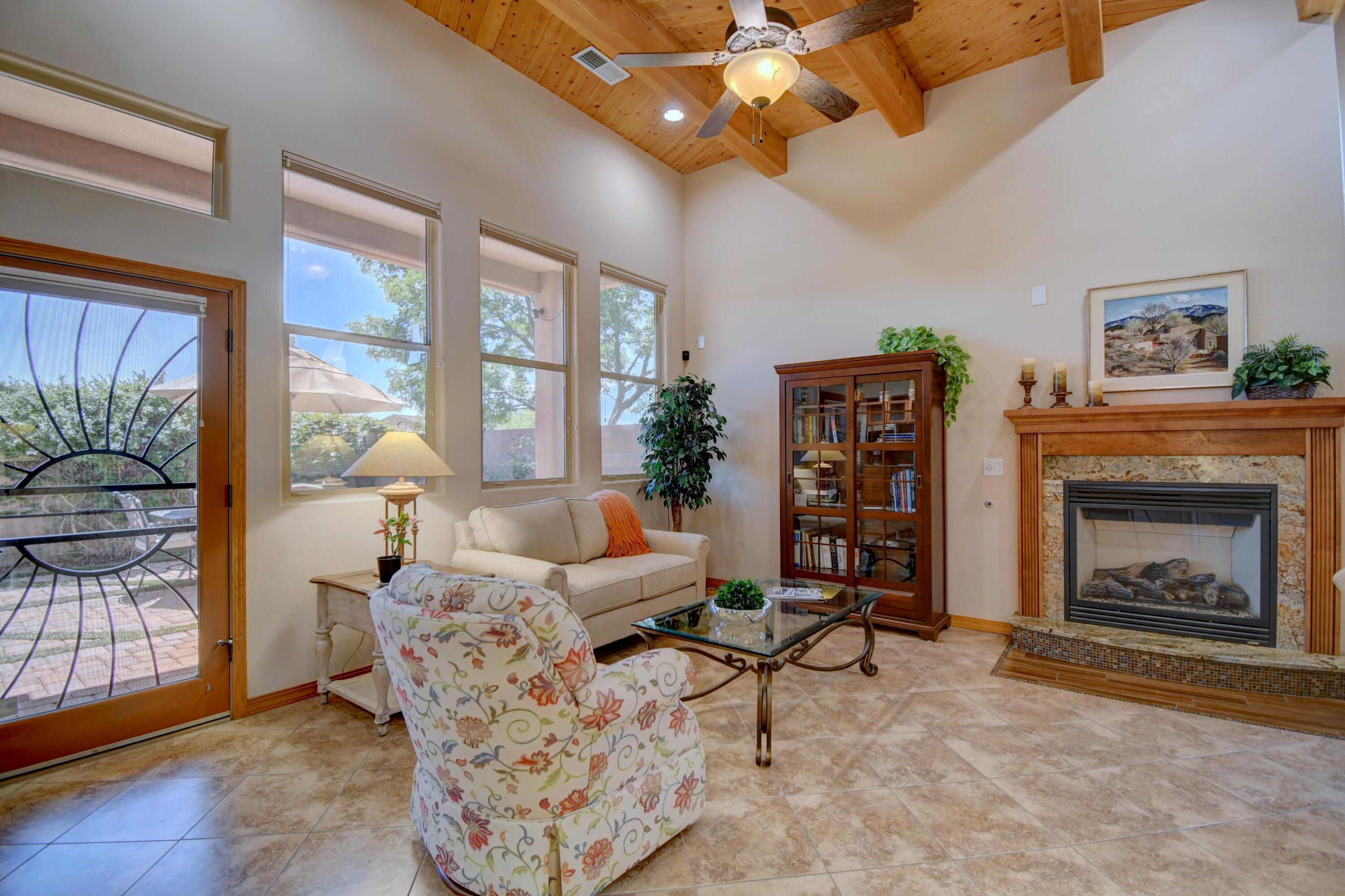 7208 HAWTHORN Avenue NE