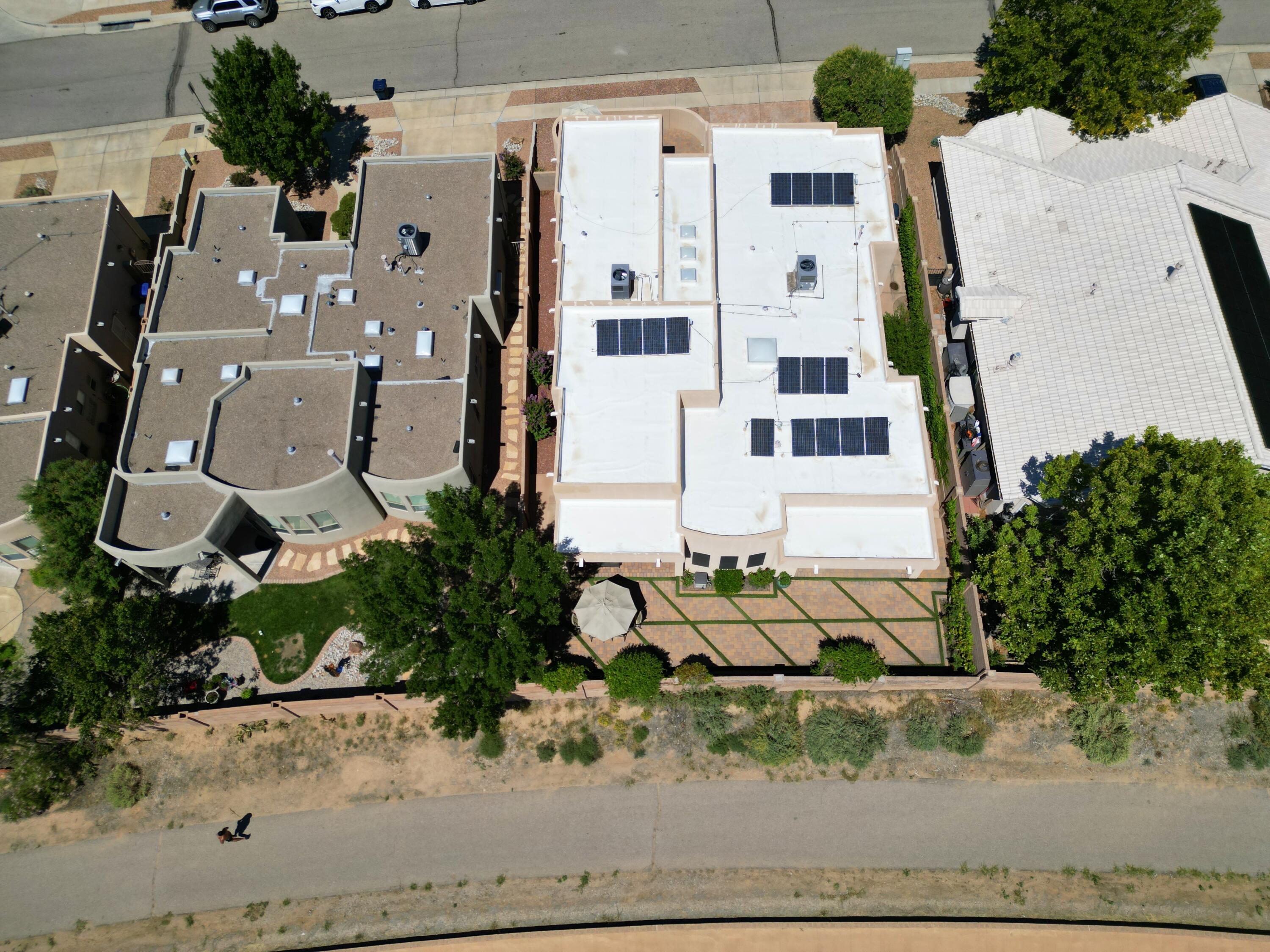 7208 HAWTHORN Avenue NE