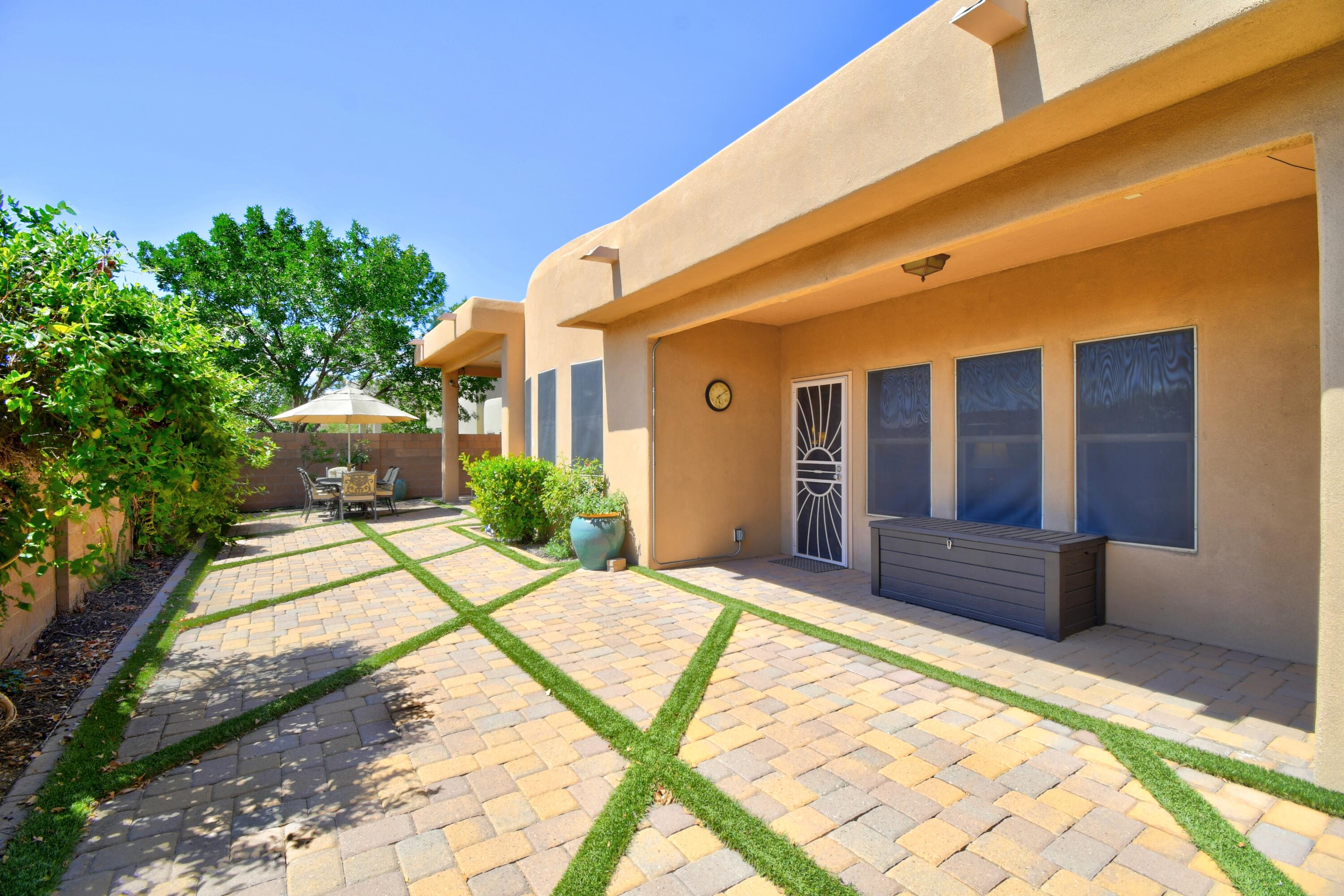 7208 HAWTHORN Avenue NE